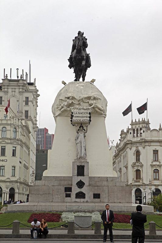 南美洲神秘的国度秘鲁首都利马圣马丁广场和中心广场分享