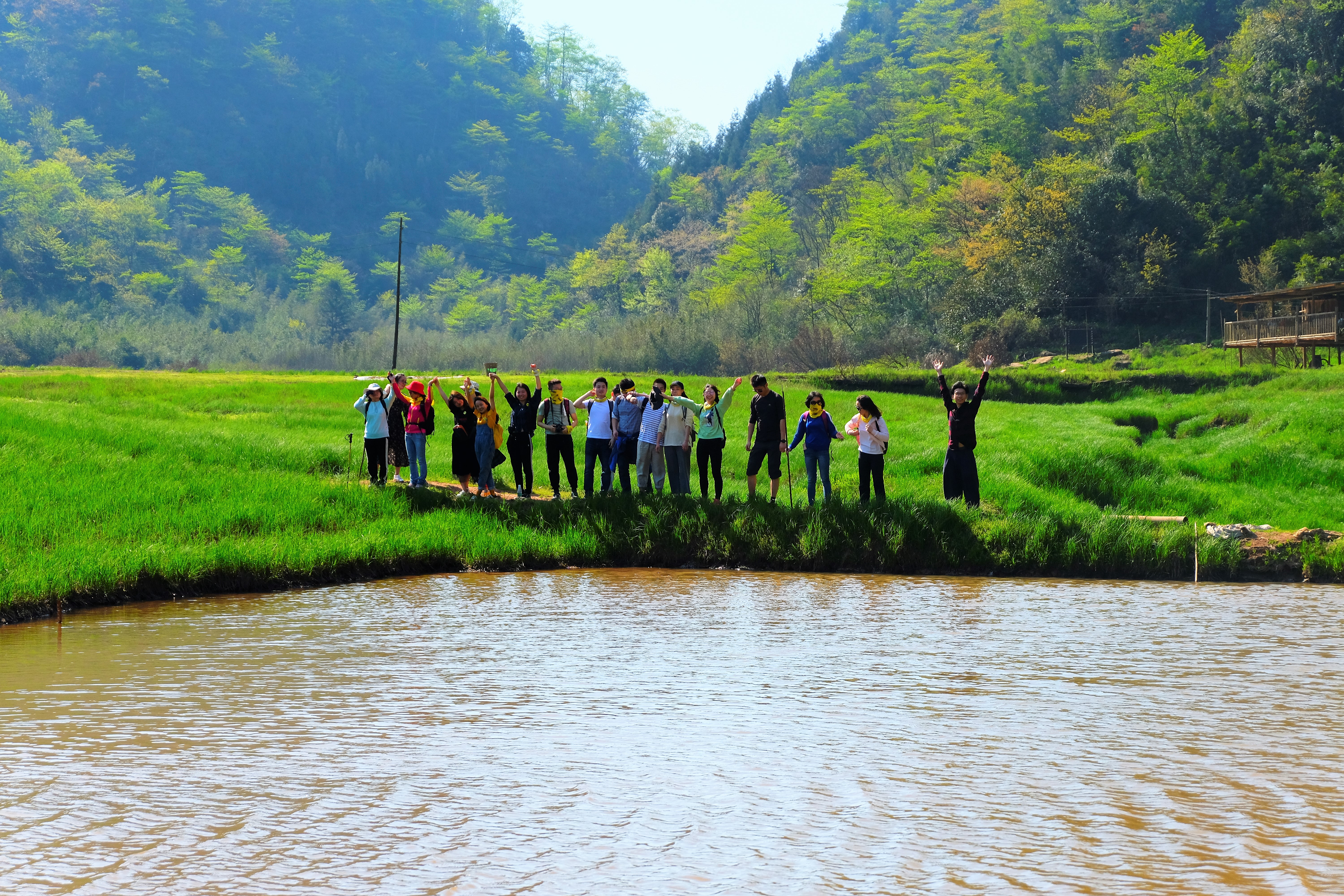 人間四月天——雅安海子山