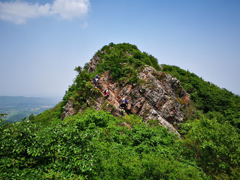 句容高骊山图片