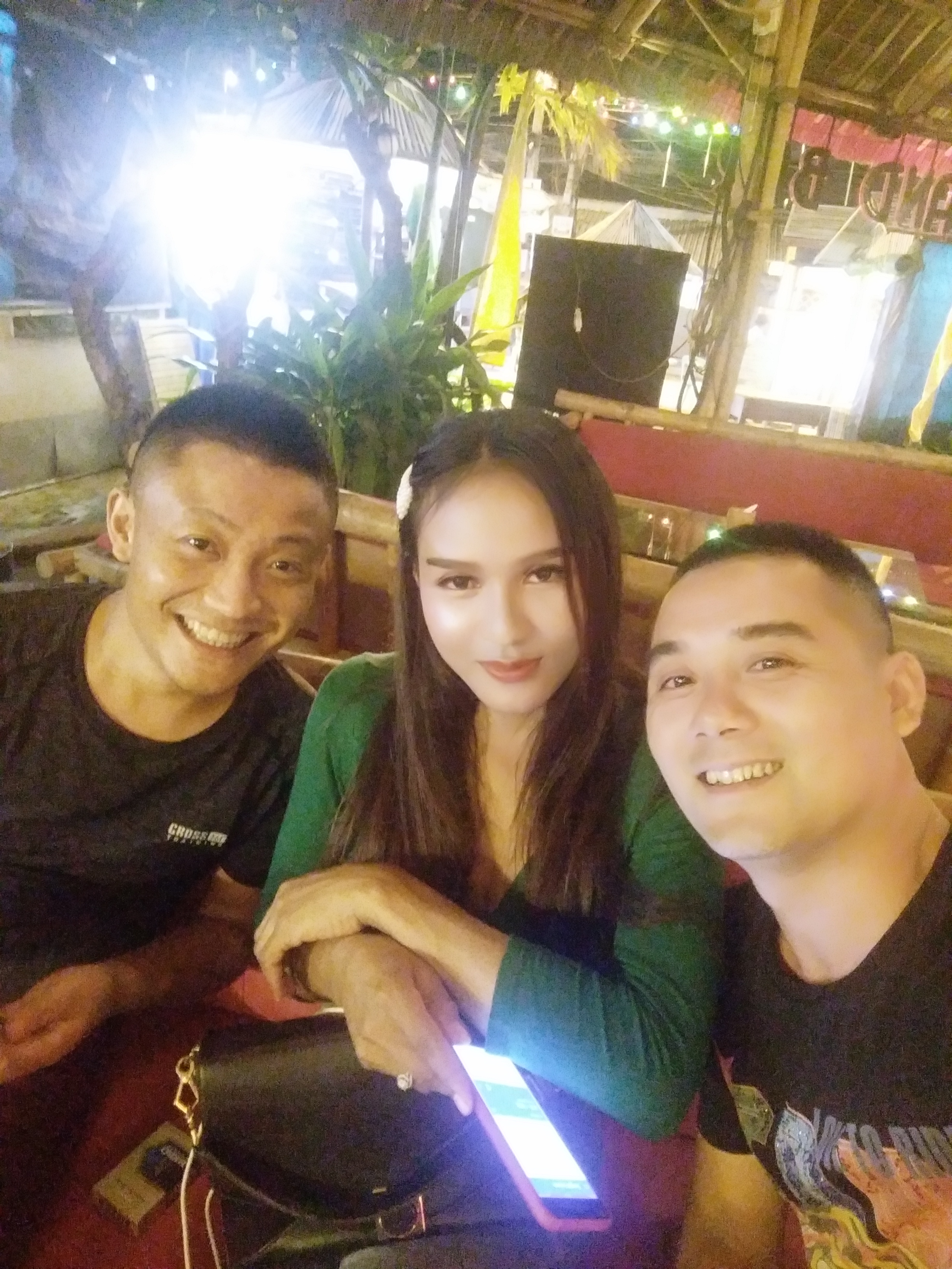 地方无关紧要而是在乎和哪个一块