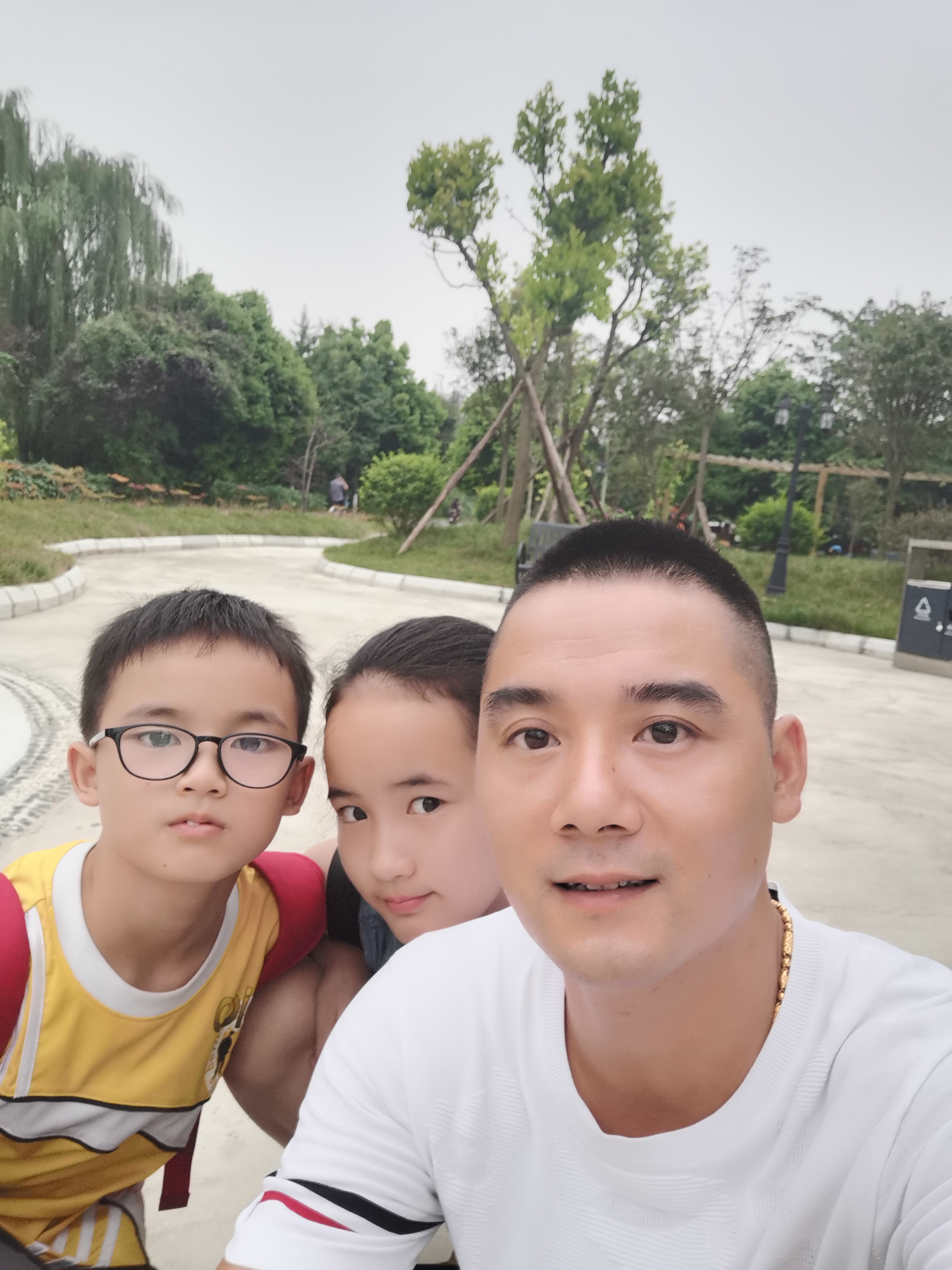 地方无关紧要而是在乎和哪个一块