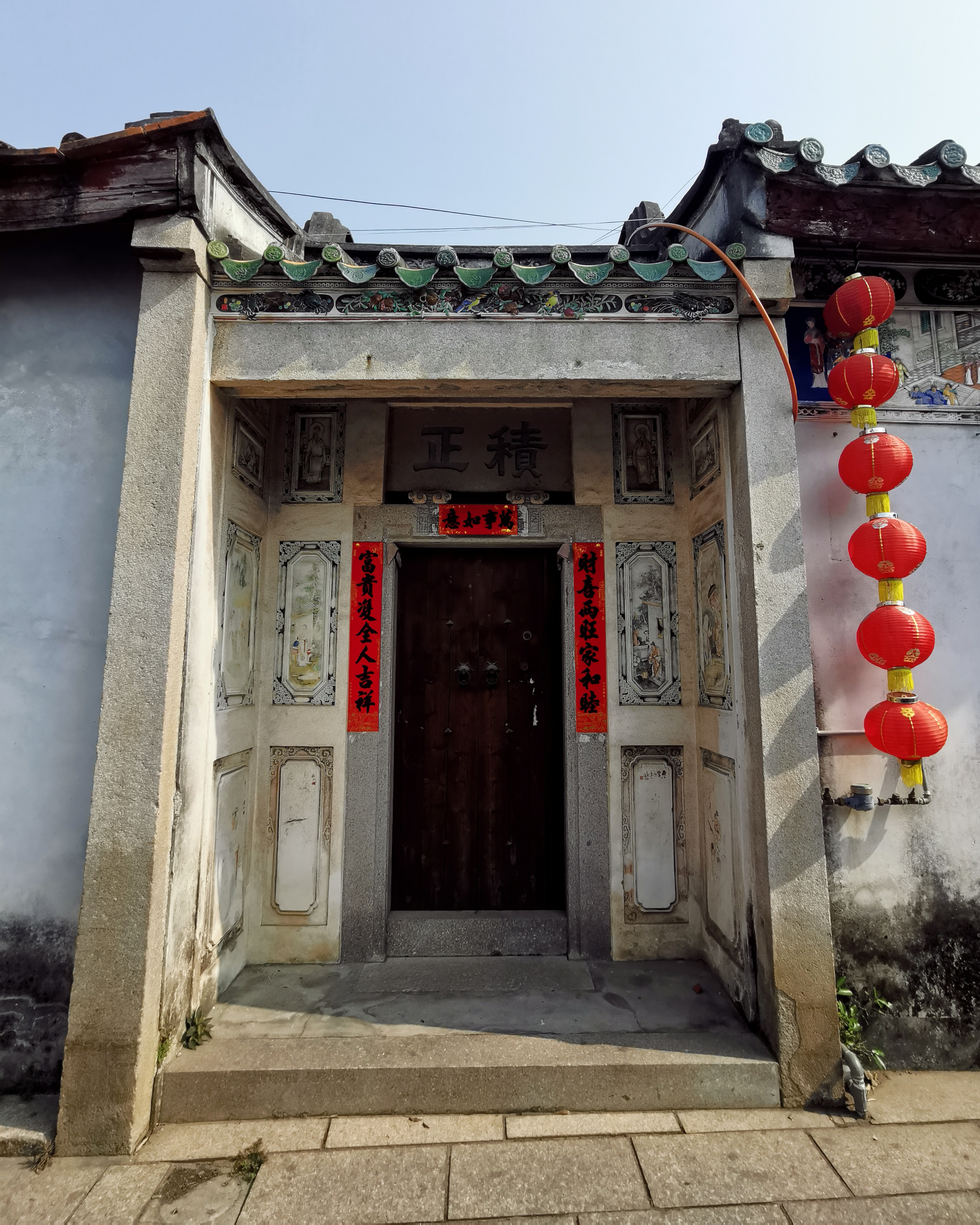 甲第巷是牌坊街内的一条名巷,巷内集儒林第,大夫第,翰林第等多座典雅