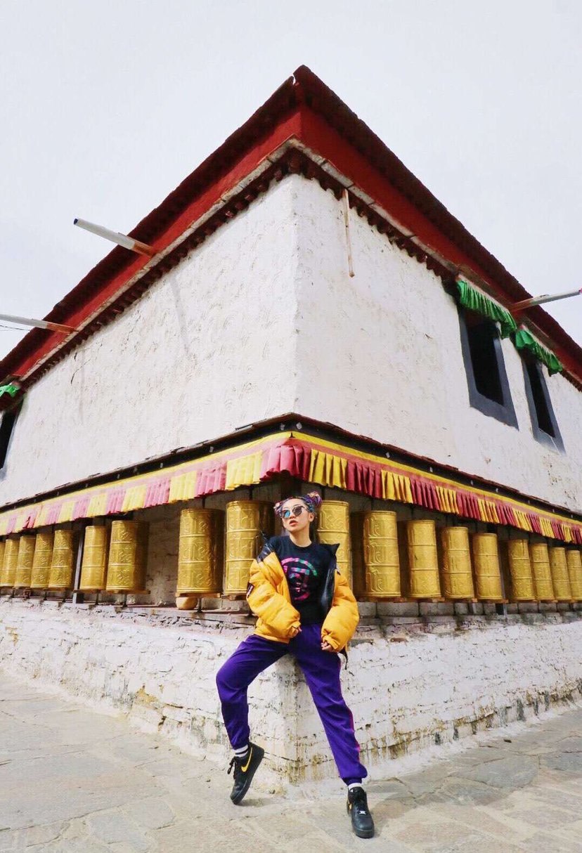 我眼中的你们— —从自己熟知的地方，到你们的世界，行走间，你们的形象定格在我的眼中，填满了我的心间。每当回想，充满力量！