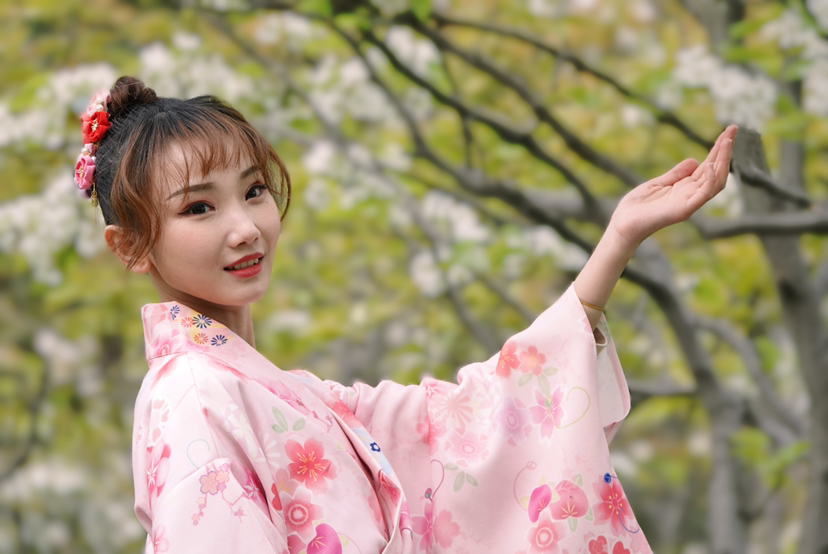 我眼中的你们— —从自己熟知的地方，到你们的世界，行走间，你们的形象定格在我的眼中，填满了我的心间。每当回想，充满力量！