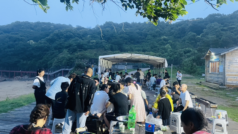 避雨避世羡猫生-2023061718避世岱山岛