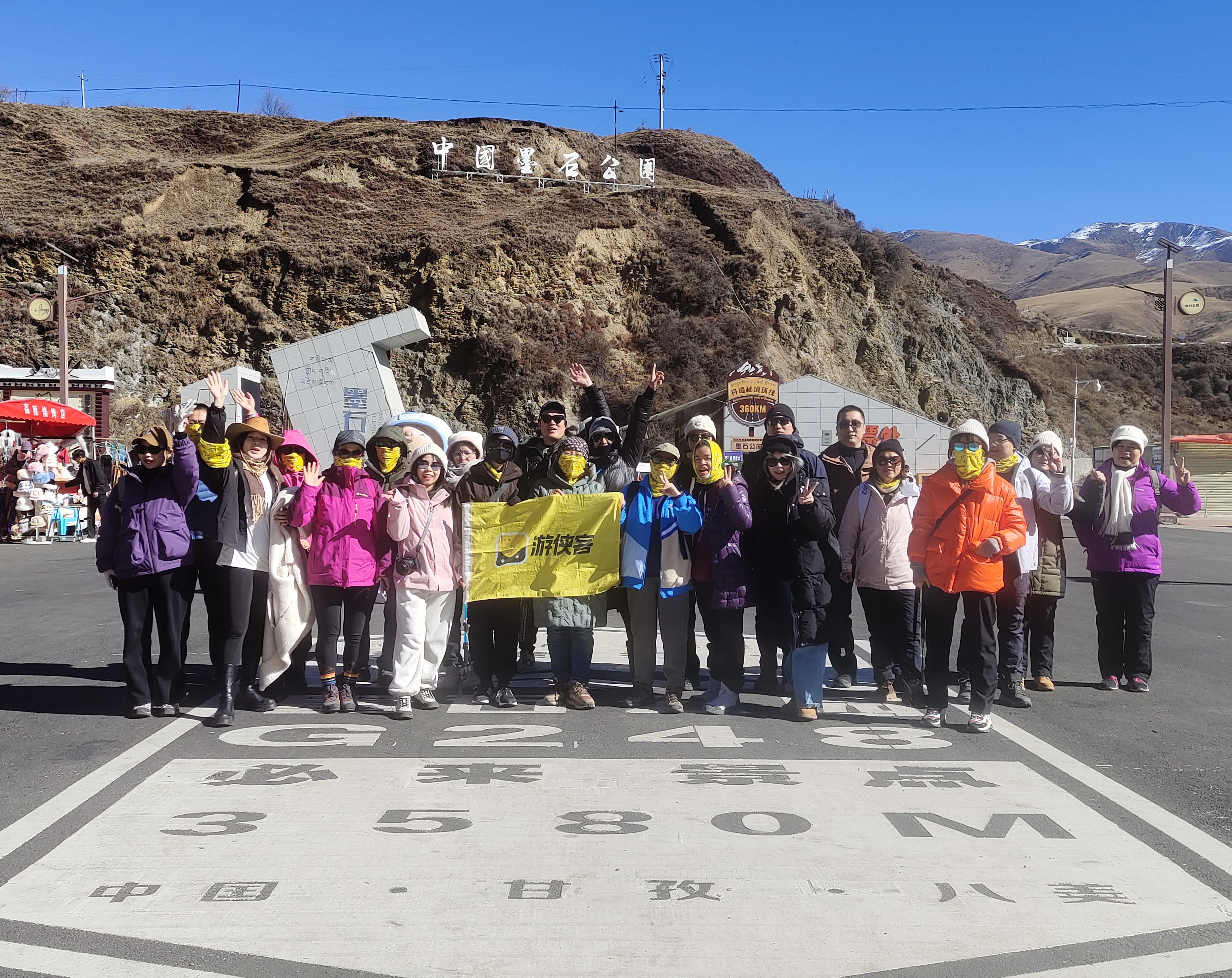 雙橋溝的雪山群讓人難忘,墨石公園的獨特山體讓人沉醉,魚子西的日照