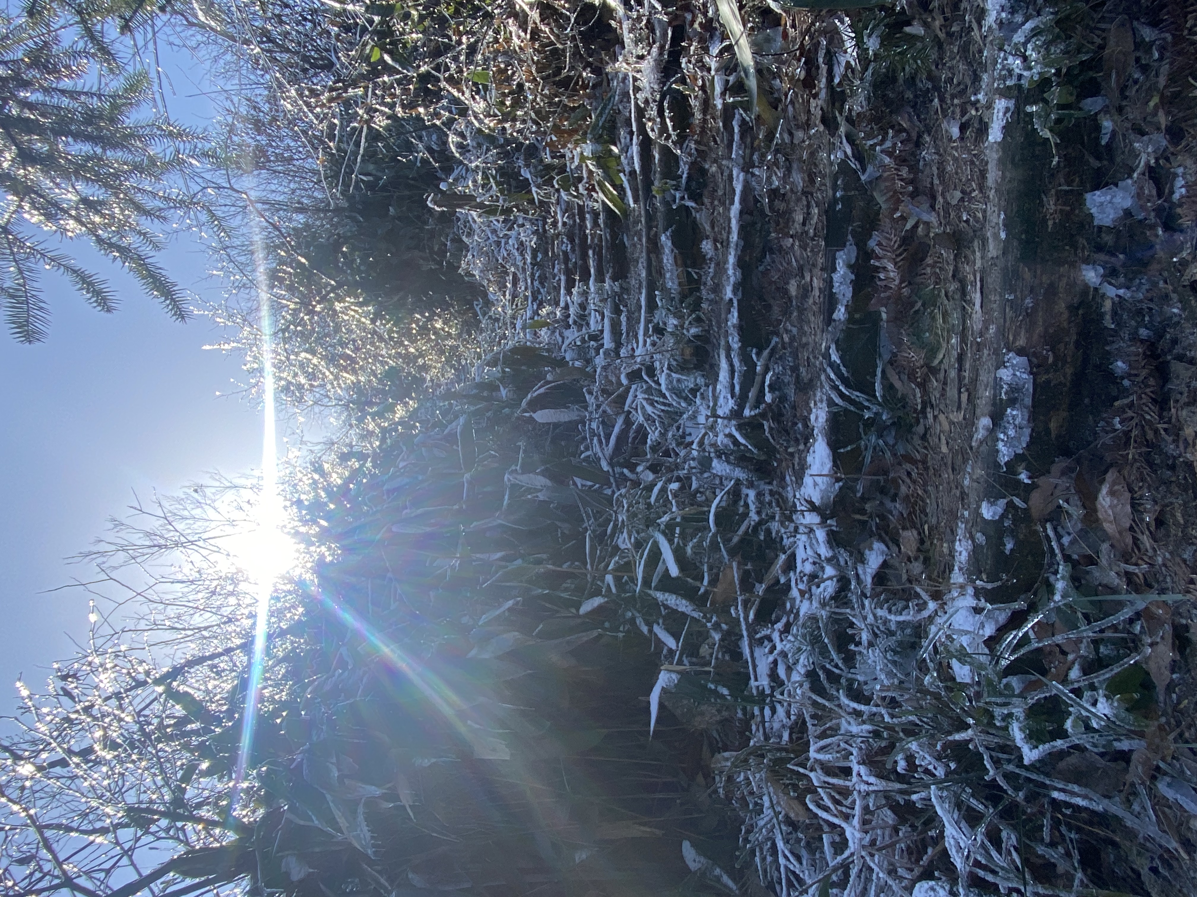 云石连穿雪景