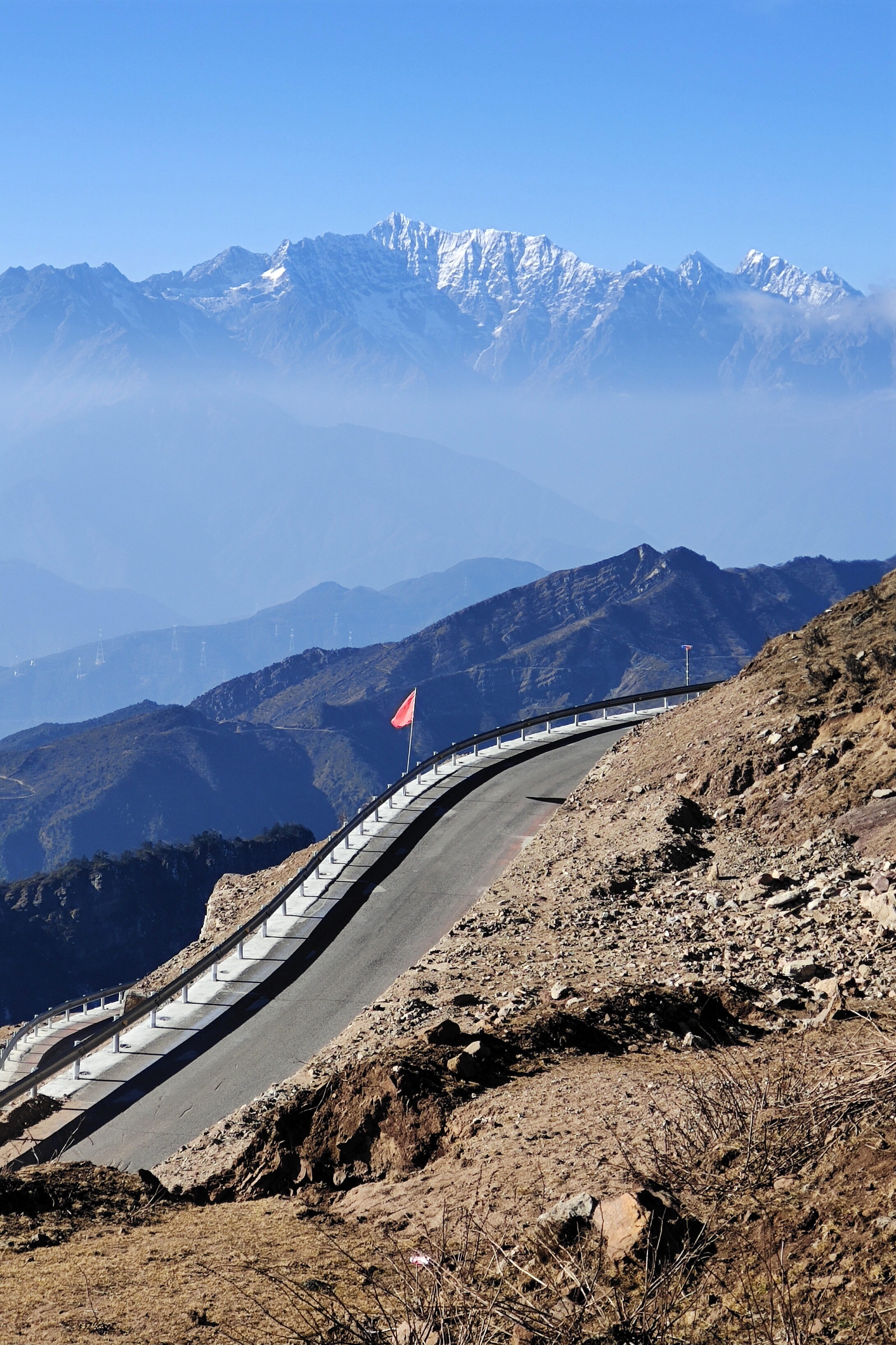 牛背山冰雪环线丨冬游川西,邂逅那些人少景美的旅行地,川西旅游攻略