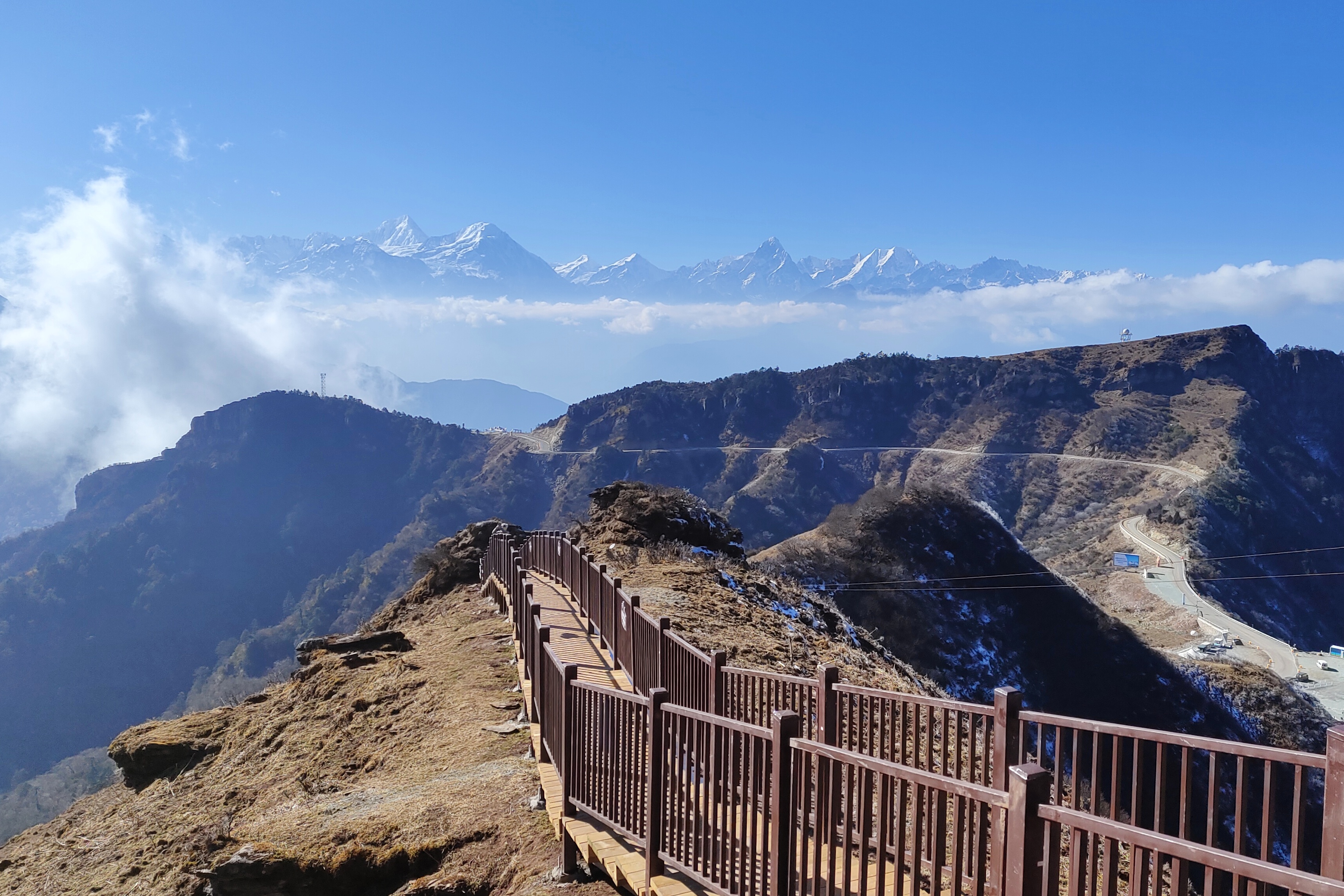 10·牛背山冰雪环线丨冬游川西,邂逅那些人少景美的旅行地,川西旅游