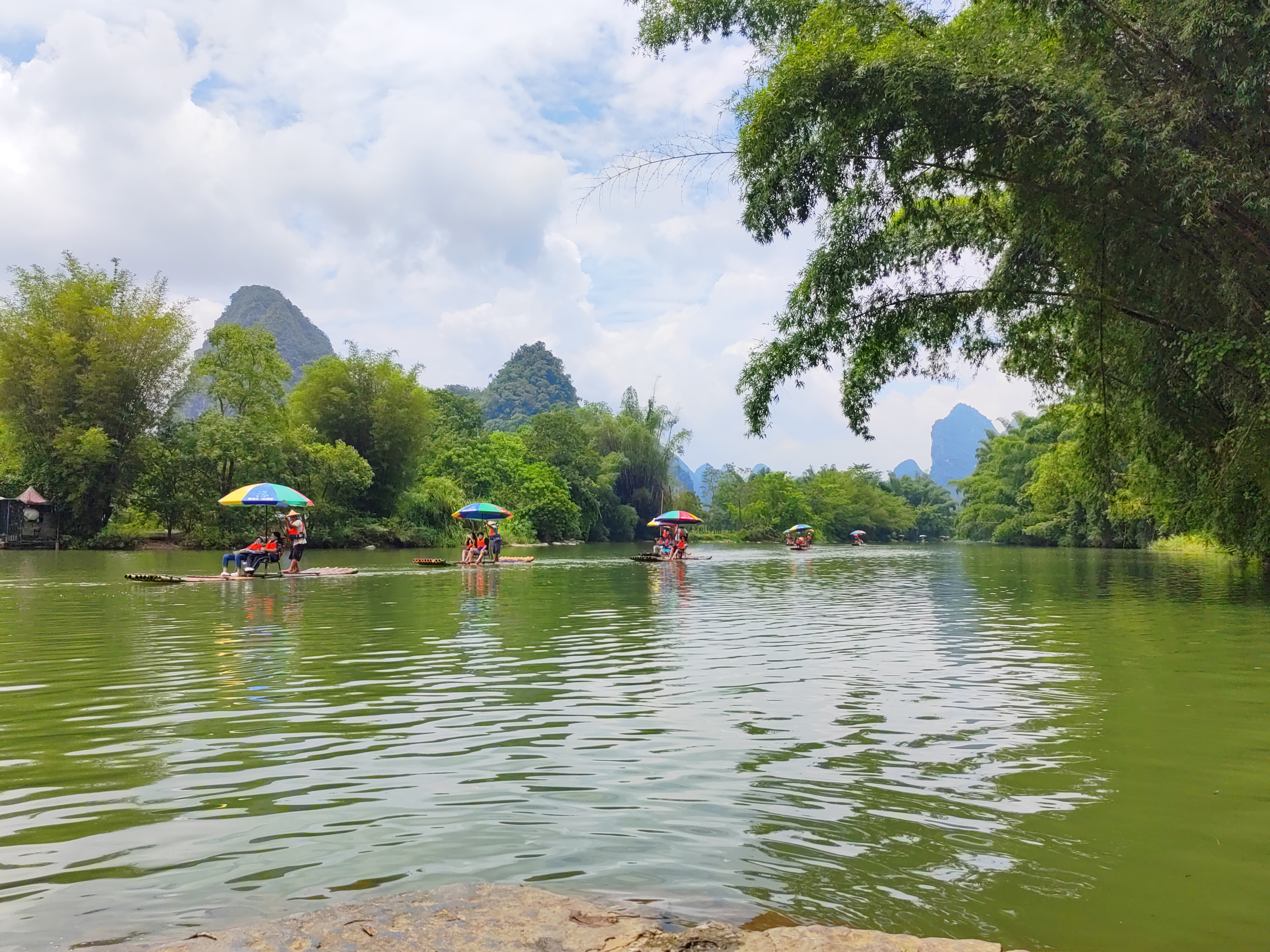 遇龙河美景如画