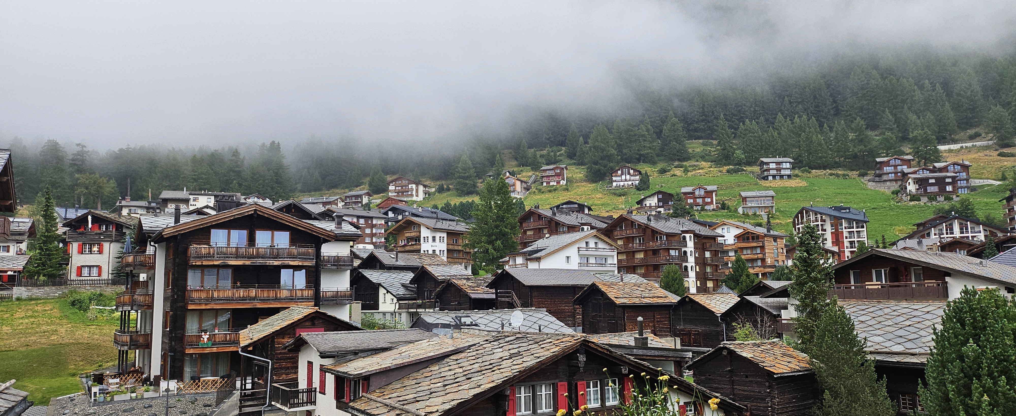 瑞士 | 从雪山之巅到翠绿山谷的旅游故事