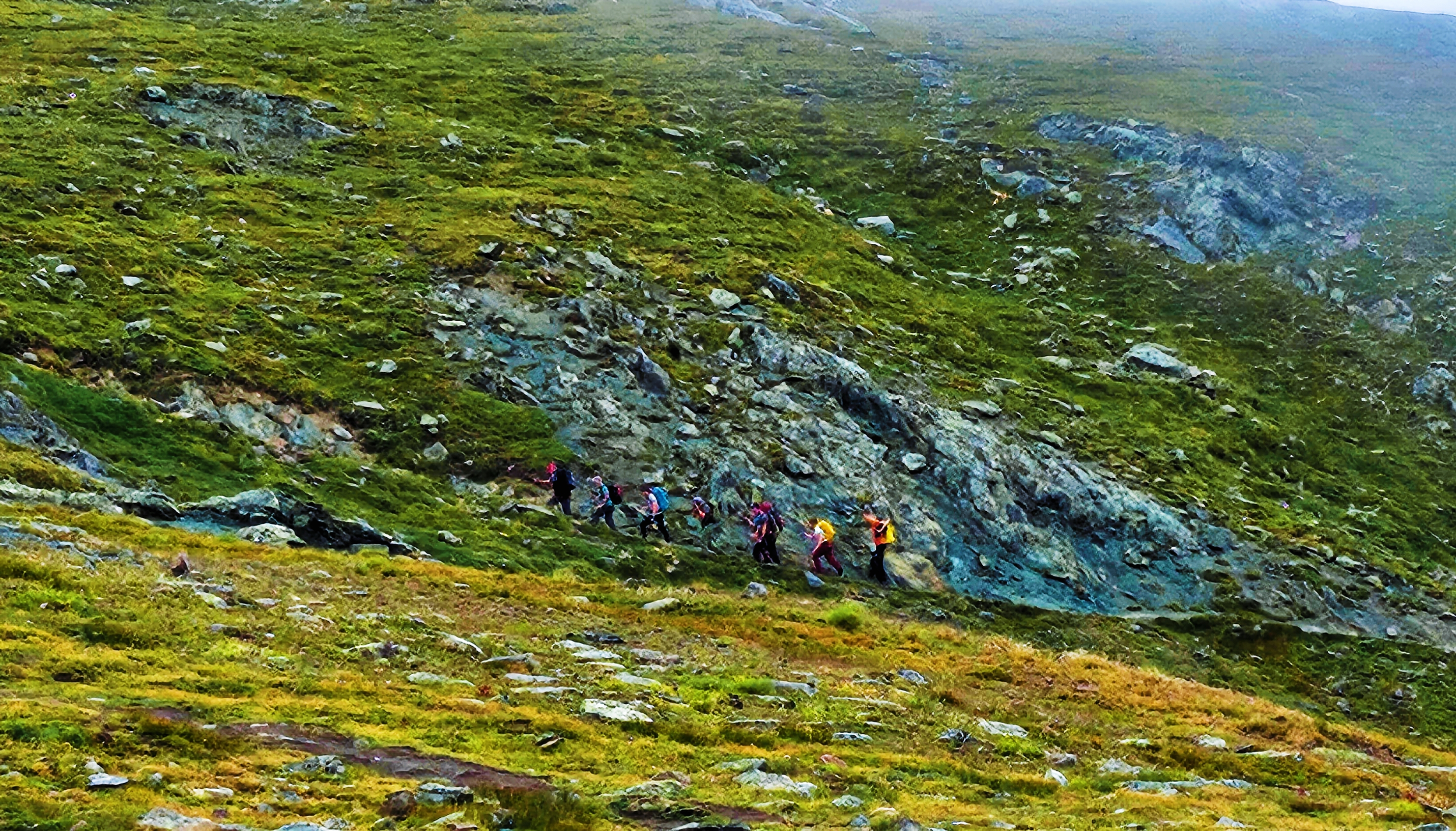 瑞士 | 从雪山之巅到翠绿山谷的旅游故事