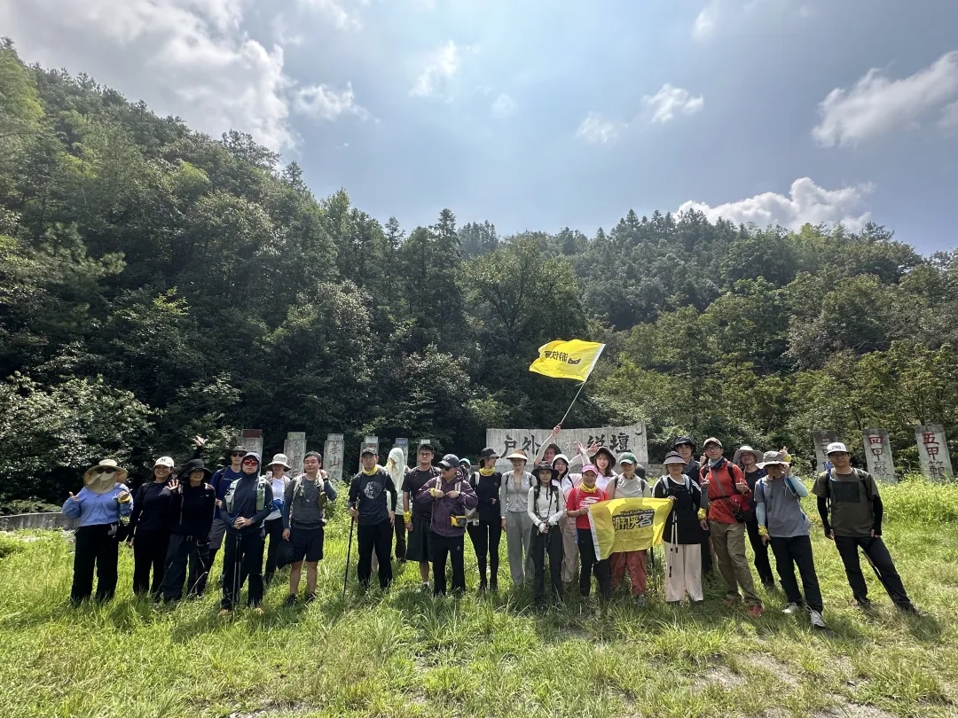 山野行-冲顶搁船尖 ‖ 顶峰相见,相看两不厌