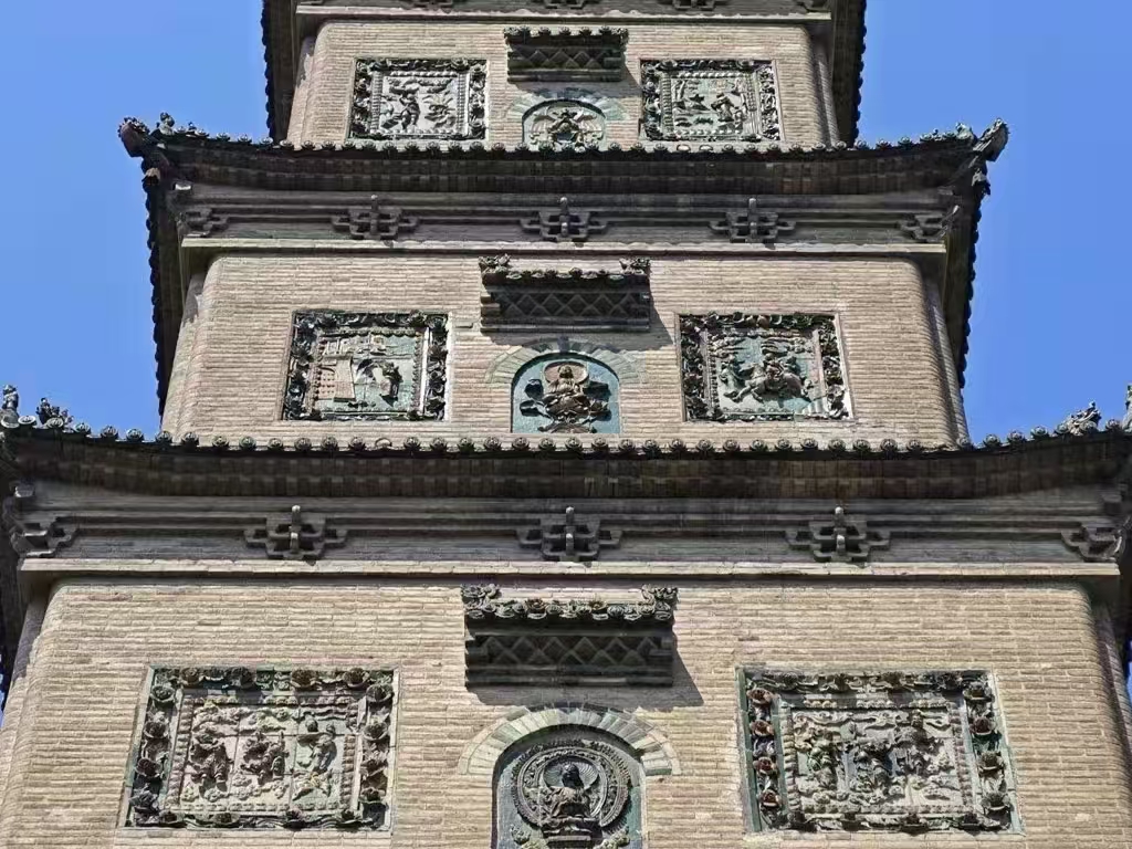 铁佛寺旅游