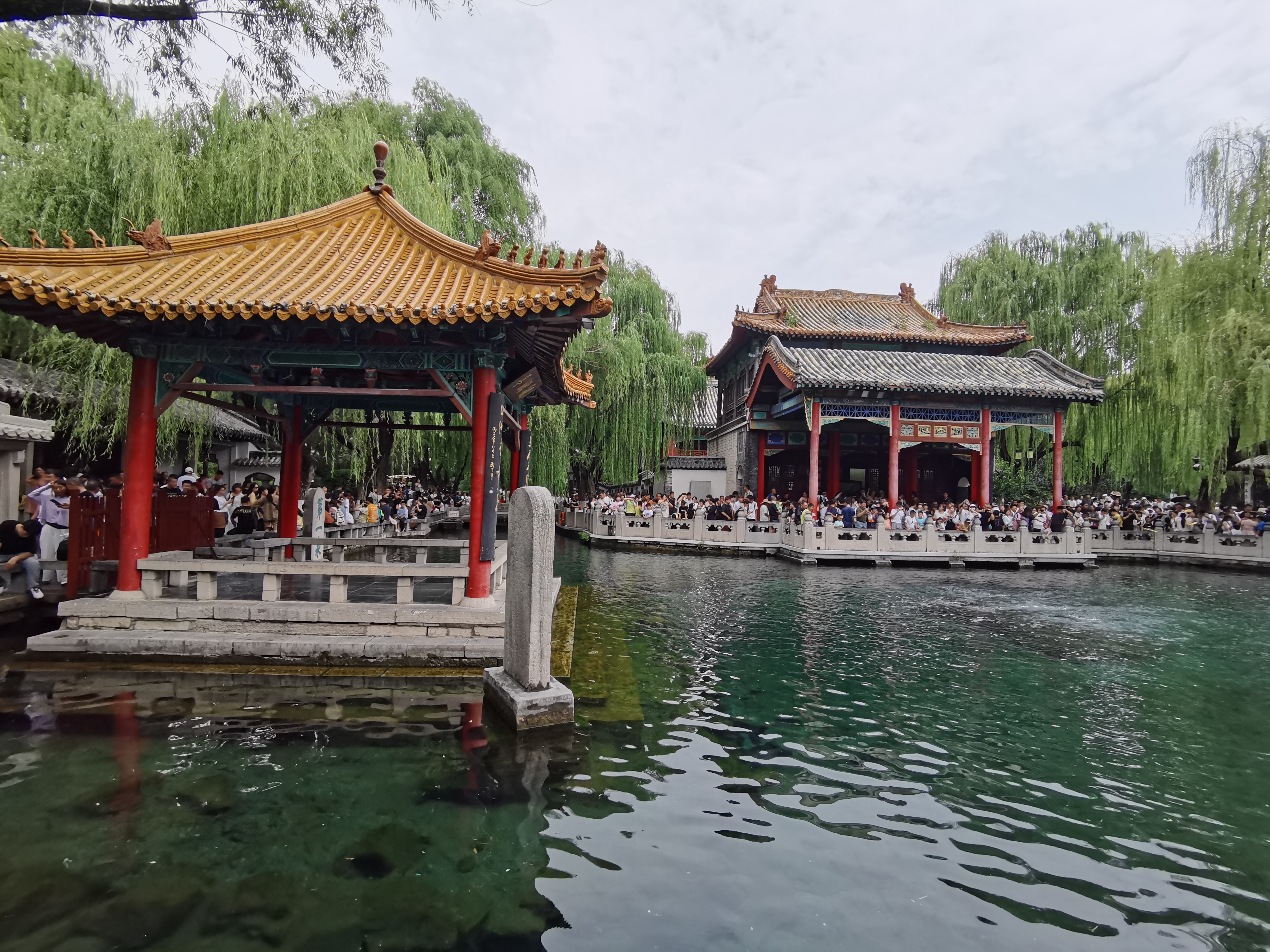 趵突泉