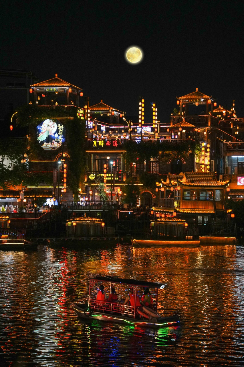 不是丽江‼这是广州周围蕞美古村夜景更绝!