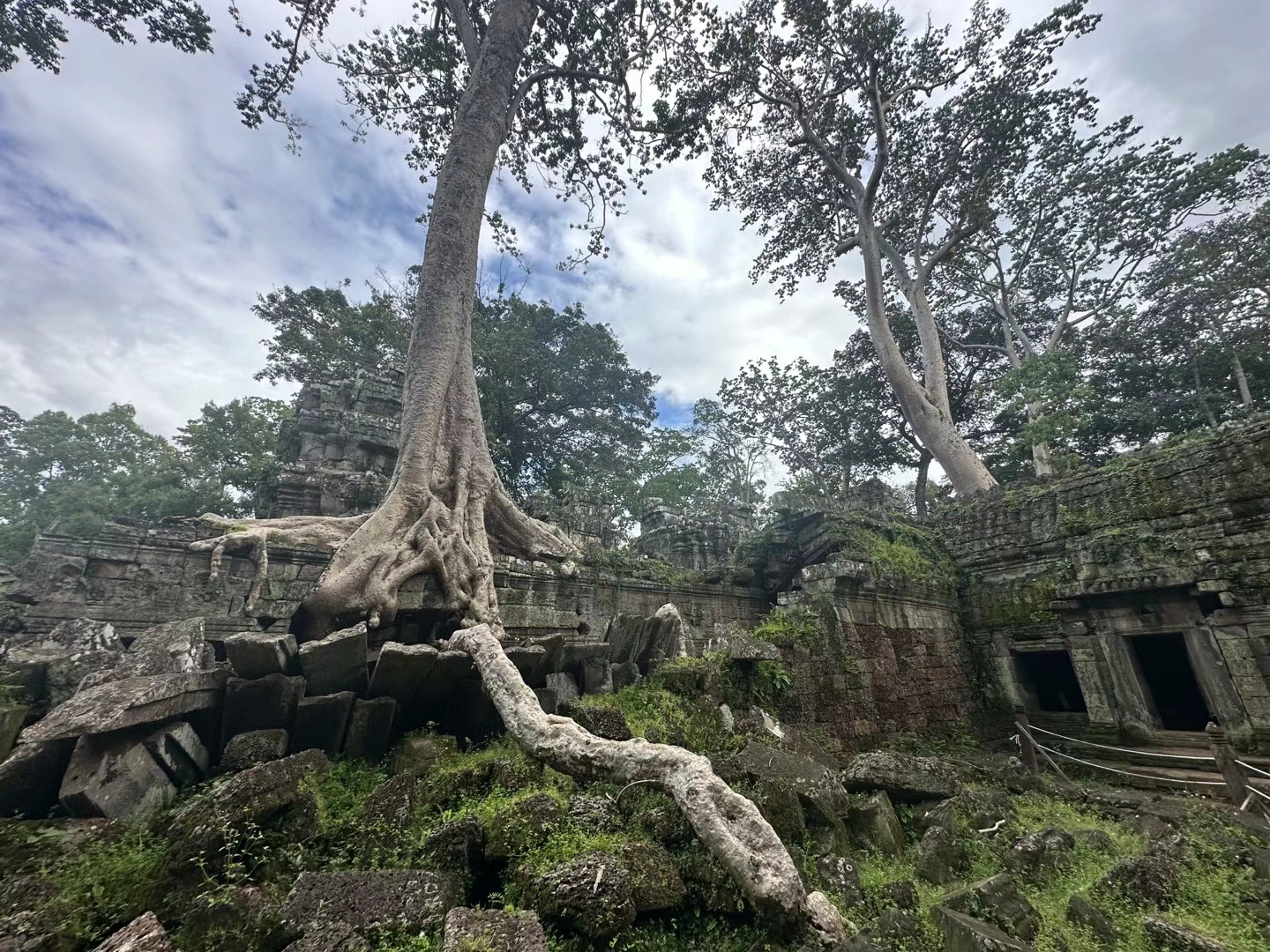 暹粒塔布隆寺