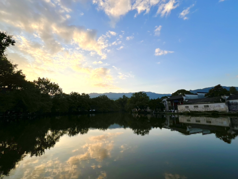 不做天上仙,愿做黄山客
