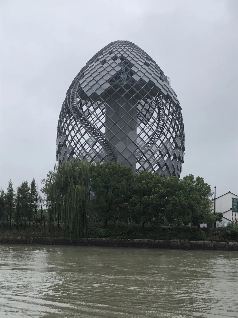 荻港古镇天字古道
