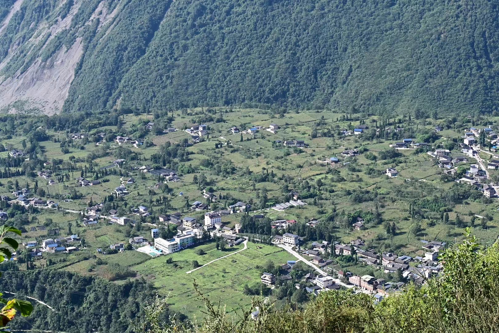 龙华山