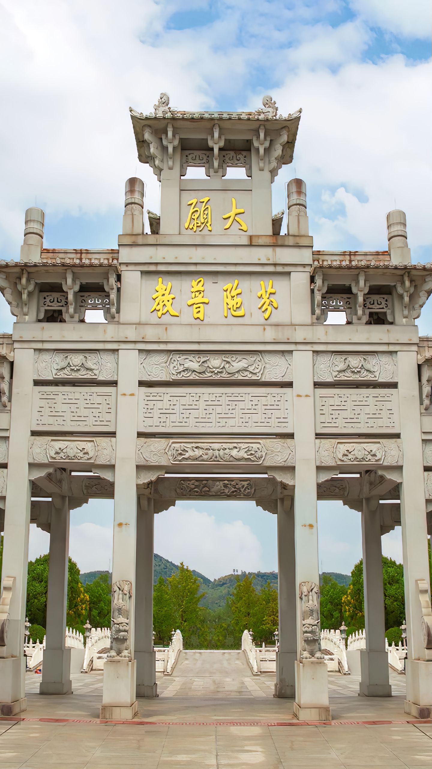 总要去一趟九华山吧!一方净土,三柱清香,但行好事,莫问前程,