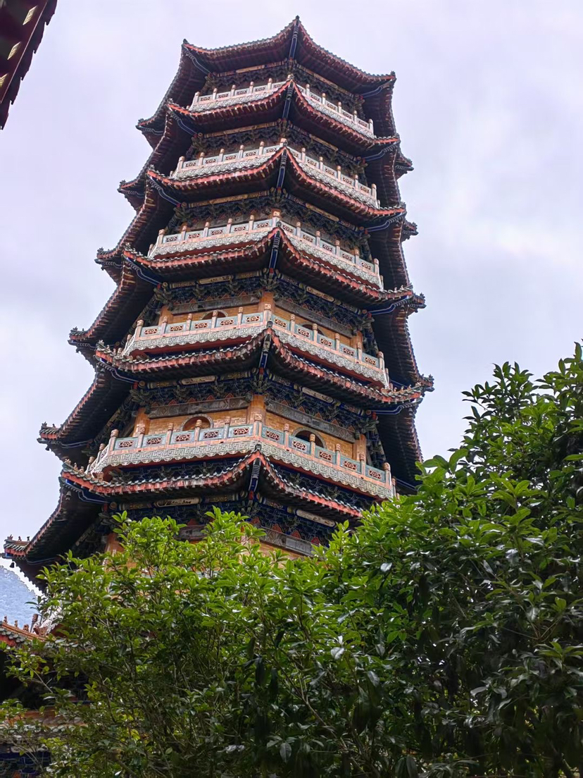 探秘西天目山