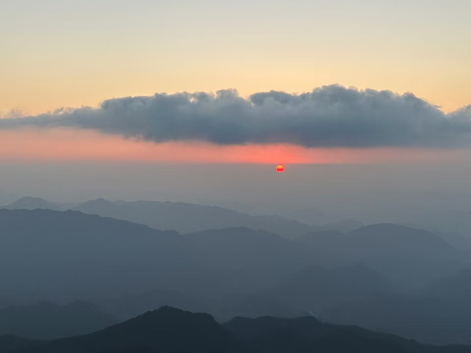 搁船尖
