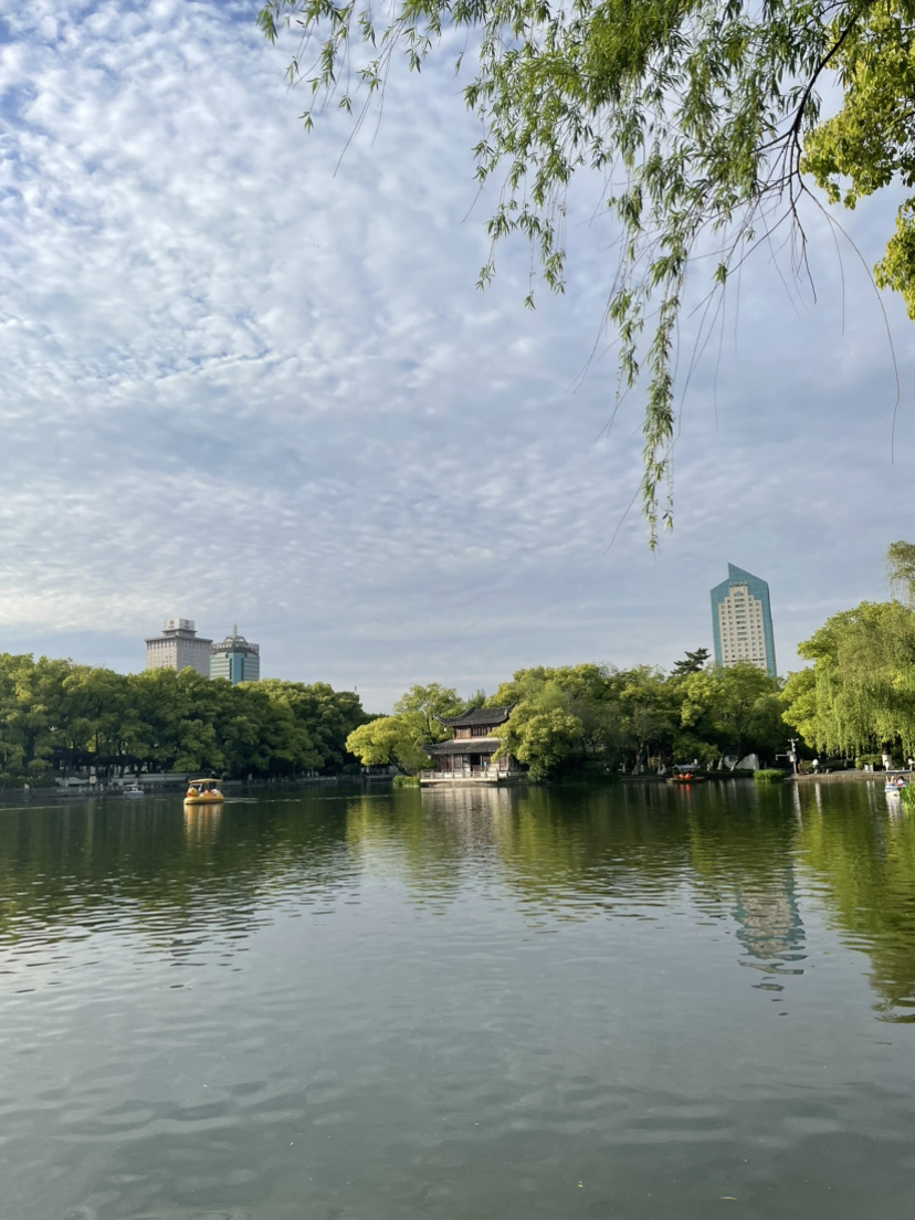 新一线城市宁波是新一线城市。2024年的新一线城市排名推荐中,宁波位列其中。12宁波在商业资源集聚度
