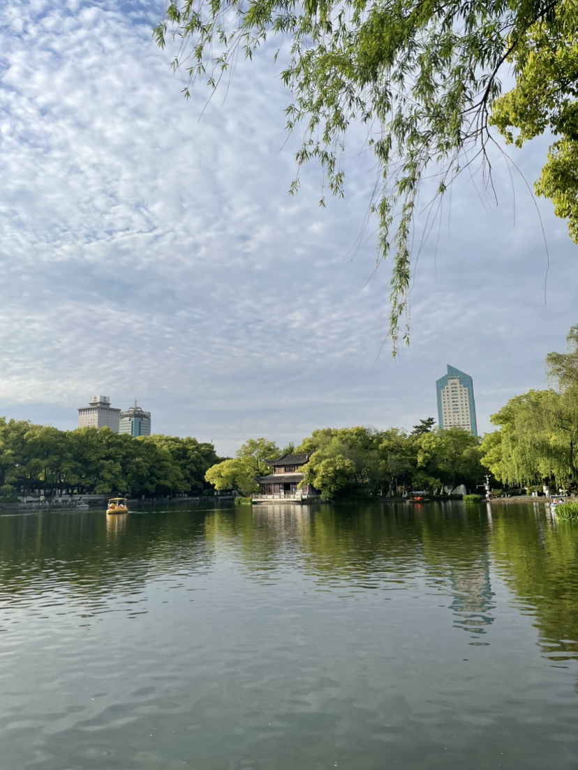 新一线城市宁波是新一线城市。2024年的新一线城市排名推荐中,宁波位列其中。12宁波在商业资源集聚度