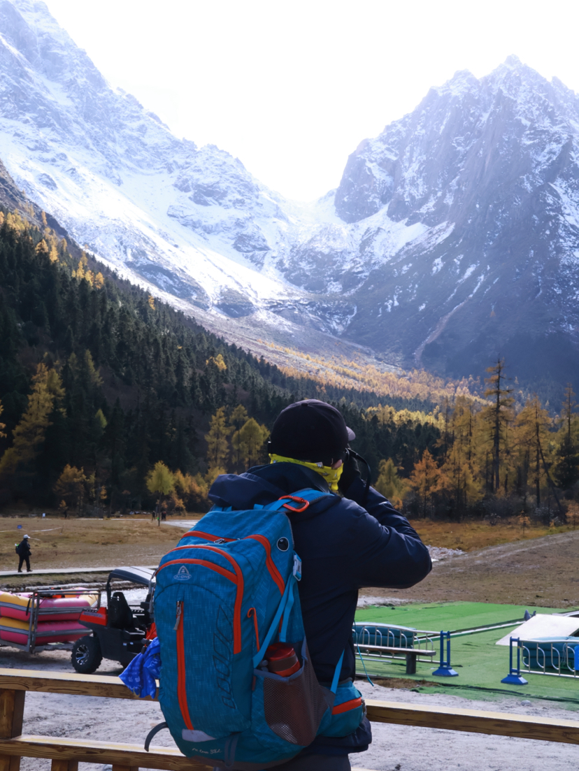 九寨秋色环线之穿越彩林与冰川的奇幻之旅