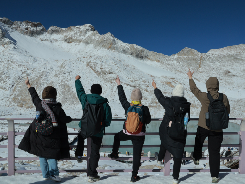 九寨秋色环线之穿越彩林与冰川的奇幻之旅