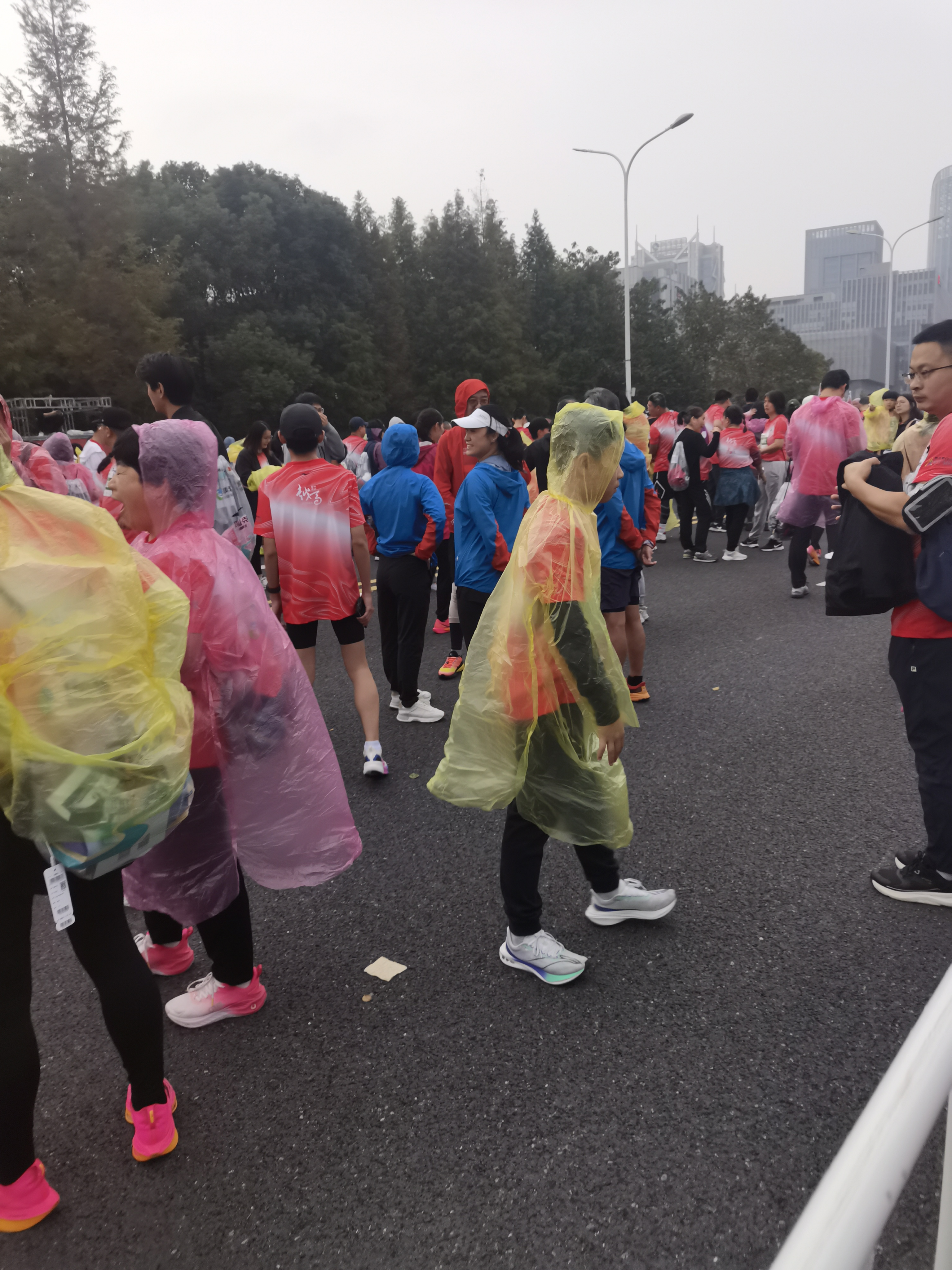 越马全马,安全完赛