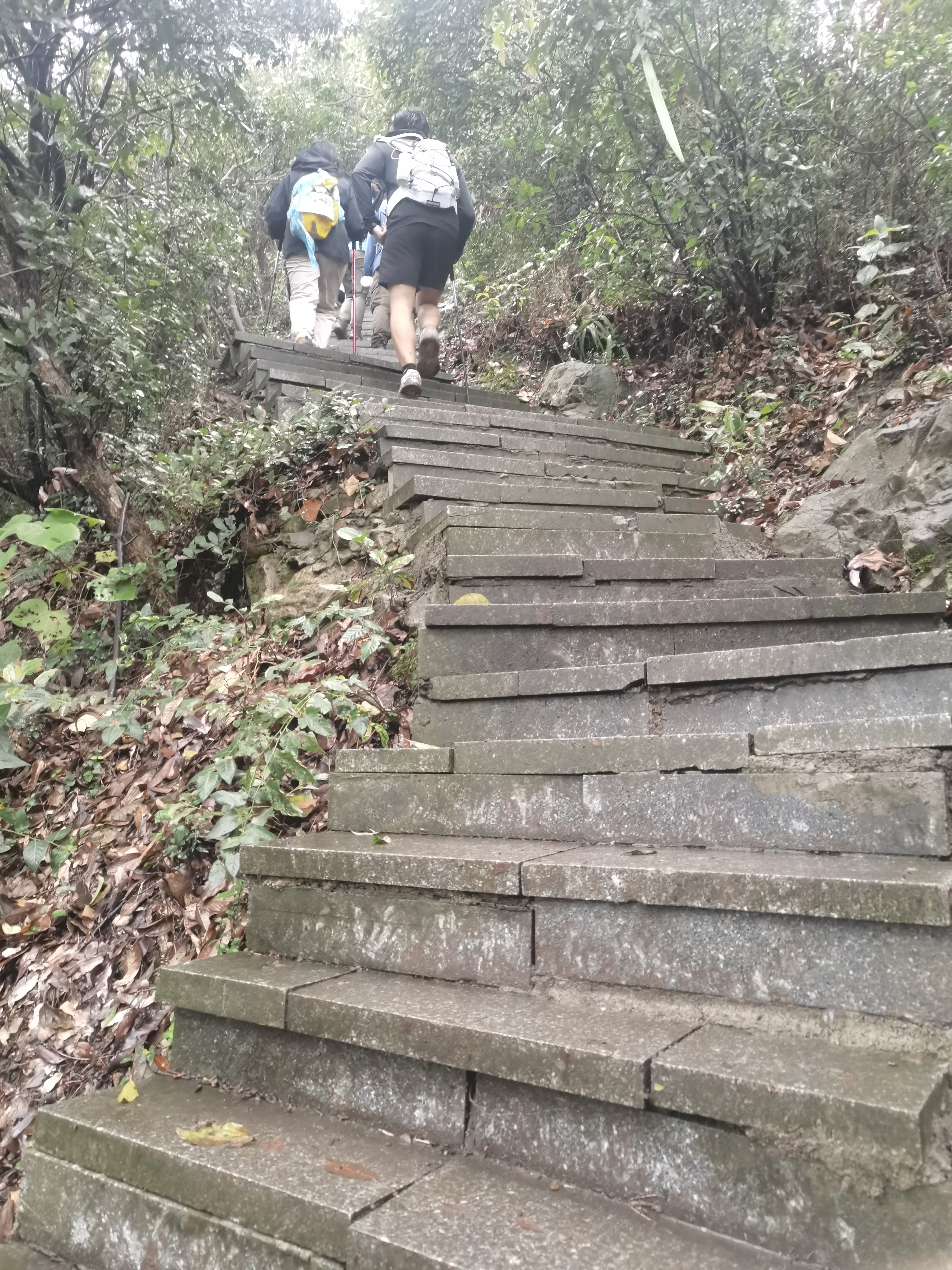 杭州西山，雨战