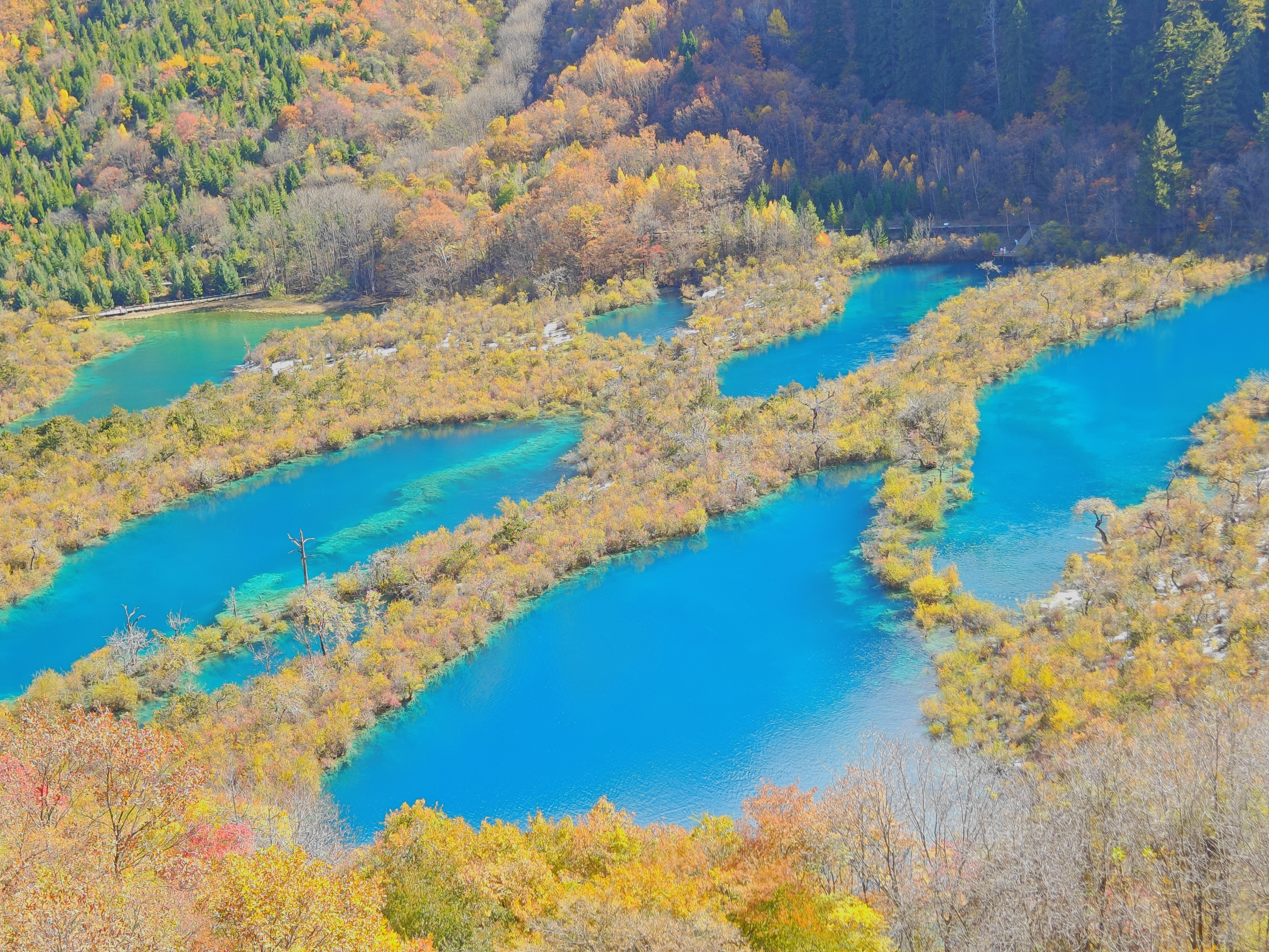 天上瑶池,人间九寨