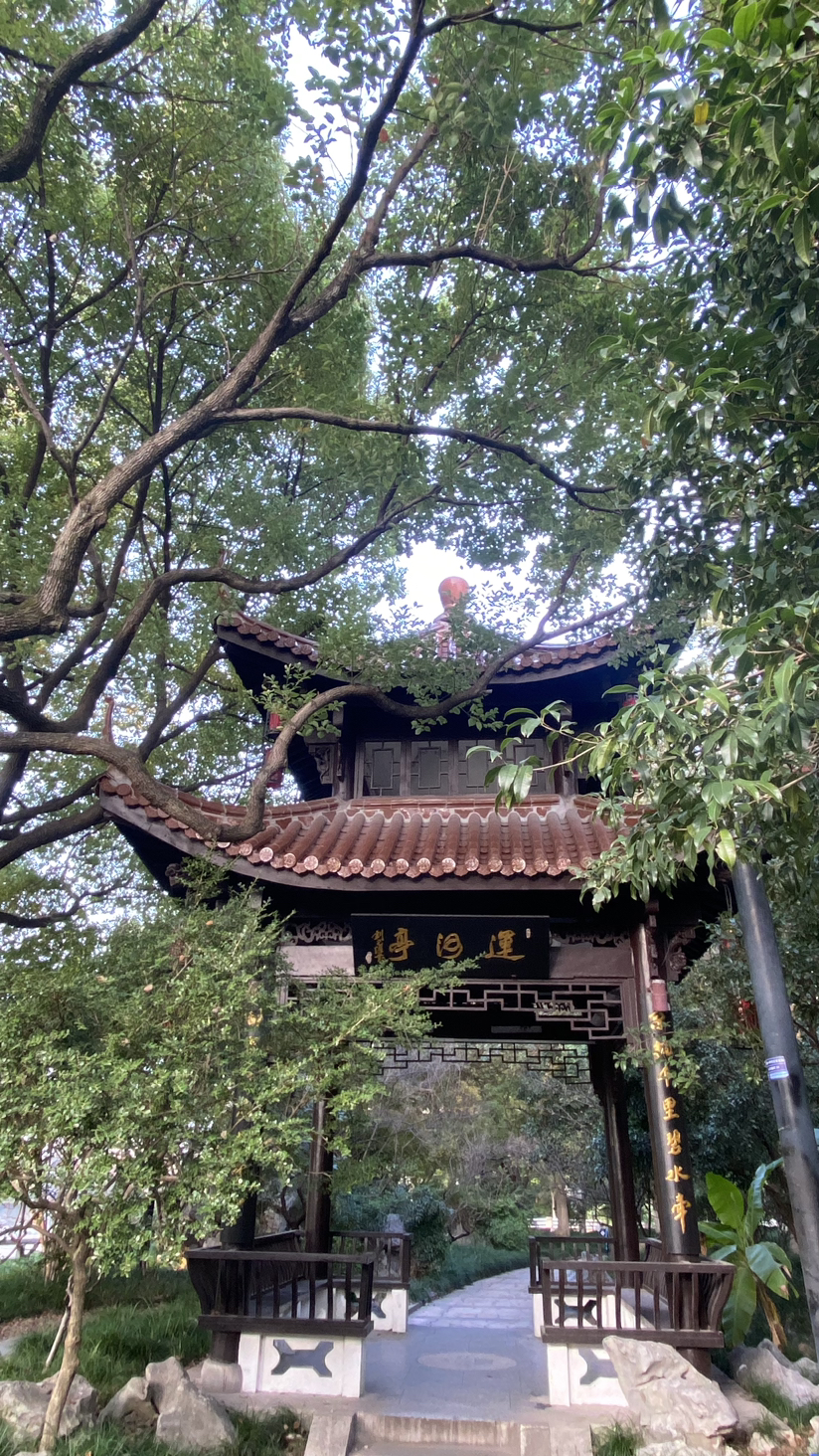 一座拱宸桥，半部杭州史。
