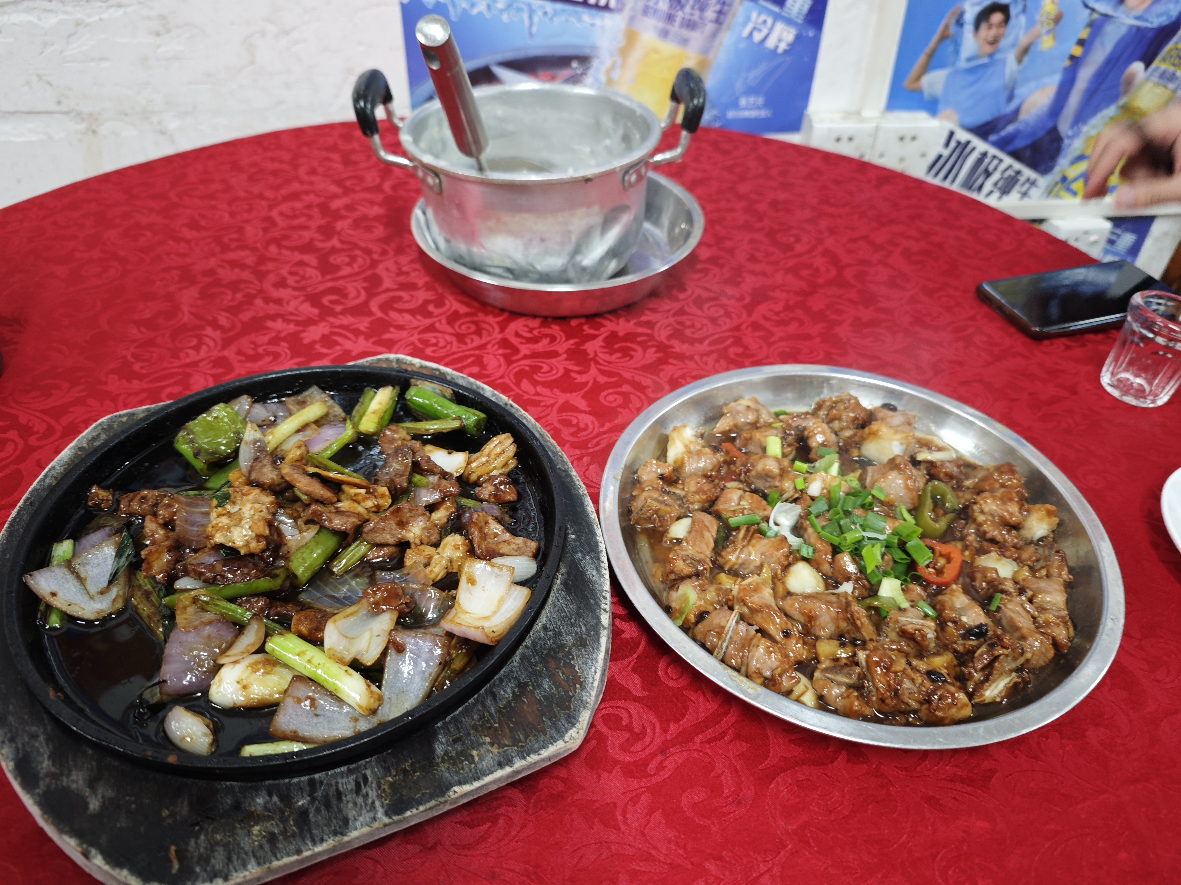 番禺沙湾早吃游记清晨漫步番禺沙湾，古镇韵味十足。早餐最佳选择古镇喜院，品尝番禺地道美味。鲮鱼滑鲜滑入口，莲藕煎饼酥脆可口