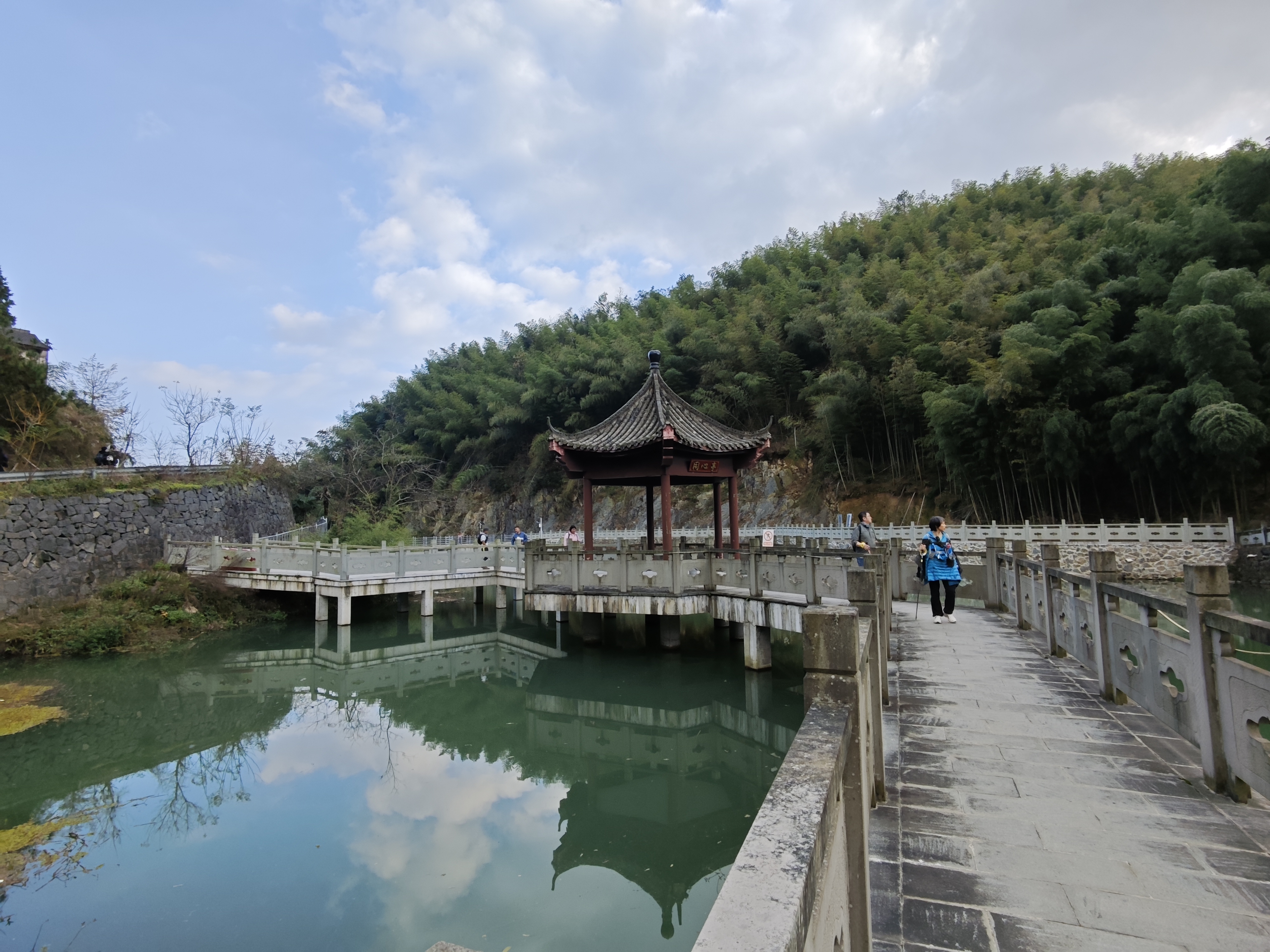 秋徒东岗山