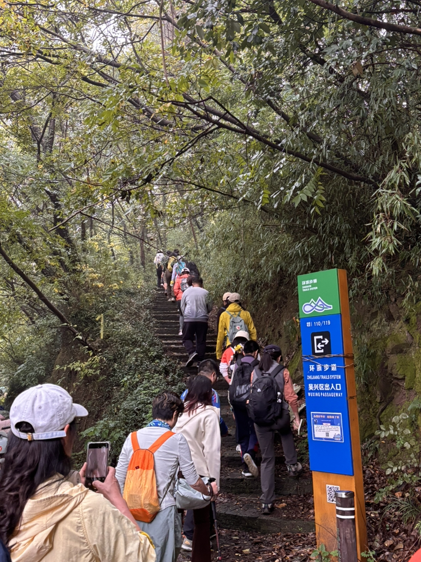 南朝四百八十寺,多少楼台烟雨中
