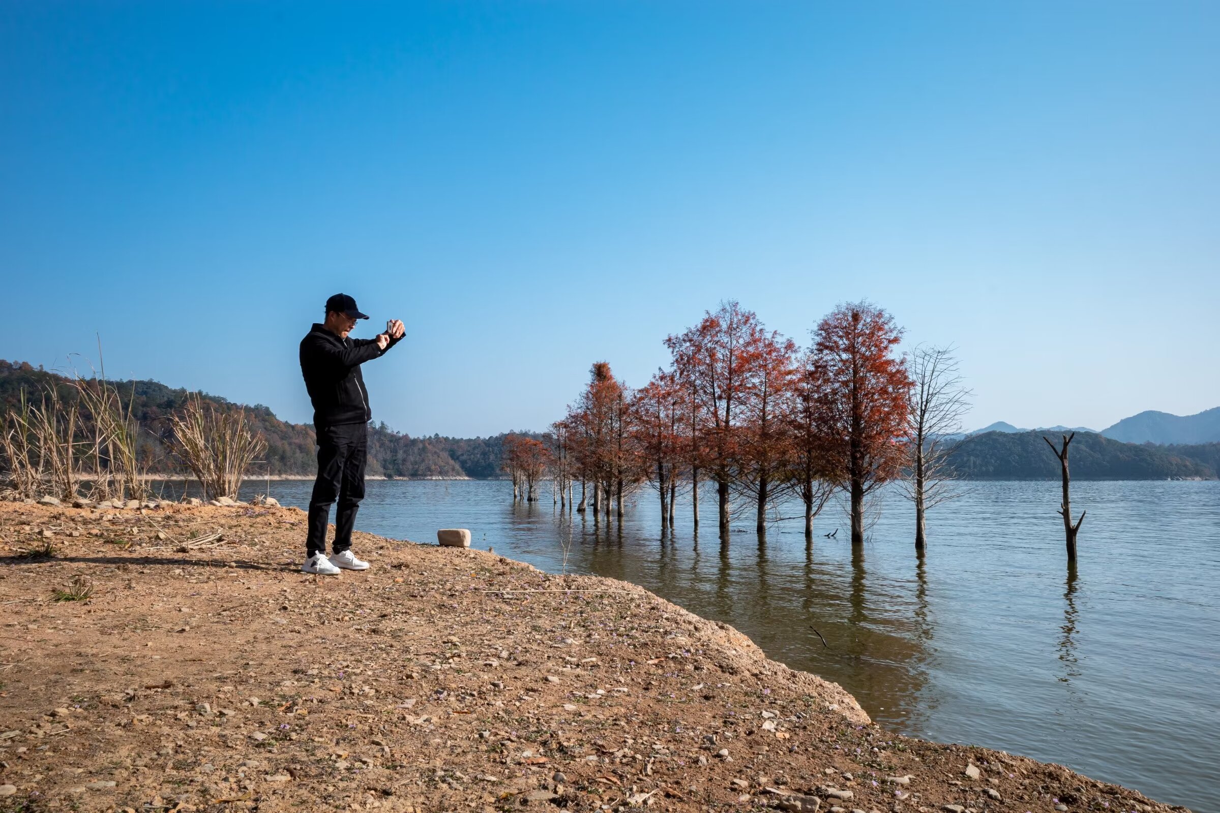 方塘—青龙湾红杉林—朱旺村—宏村—塔川