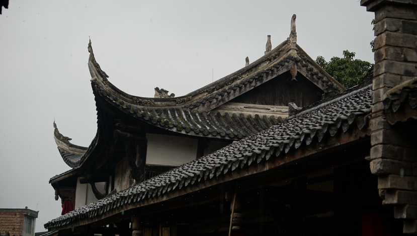 雨中的建筑