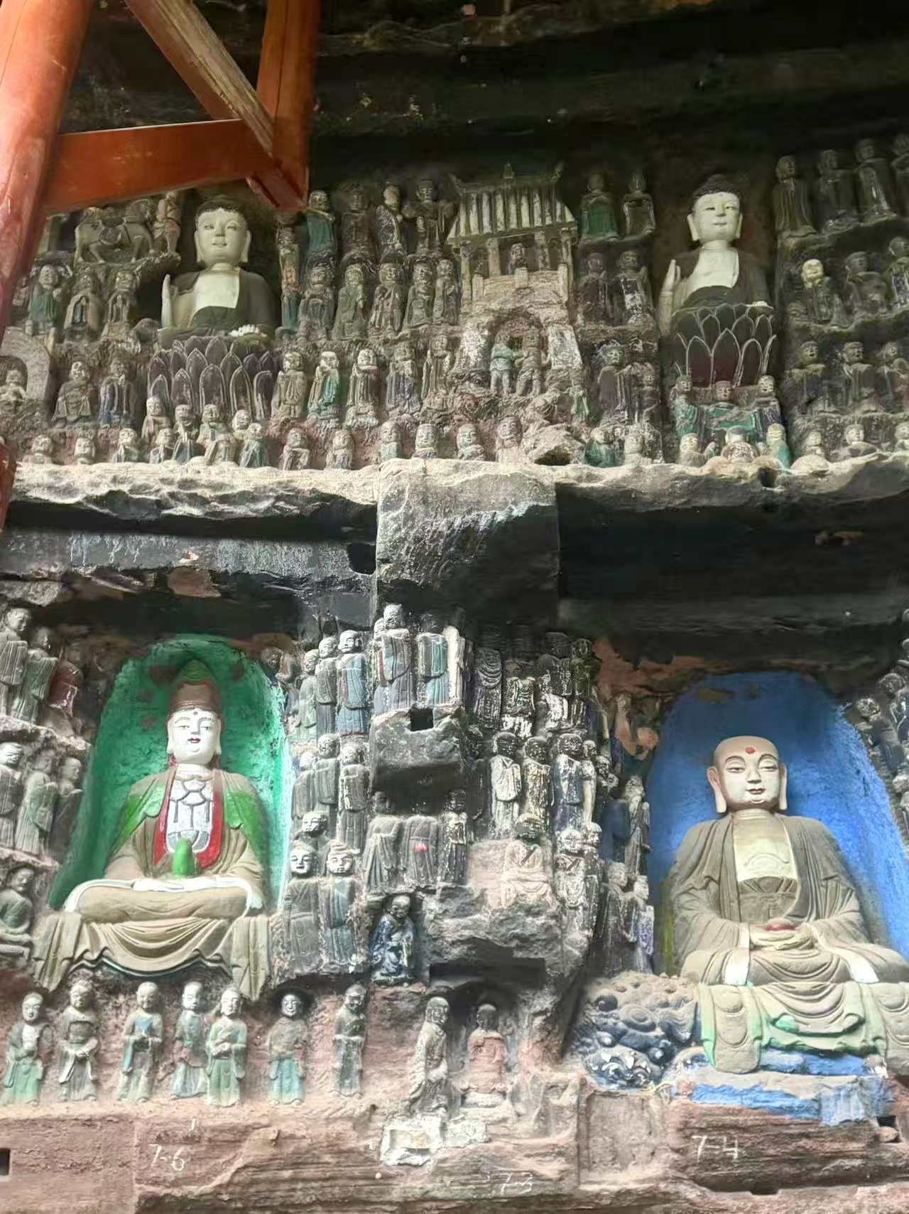 帮父亲记录药师岩的一天