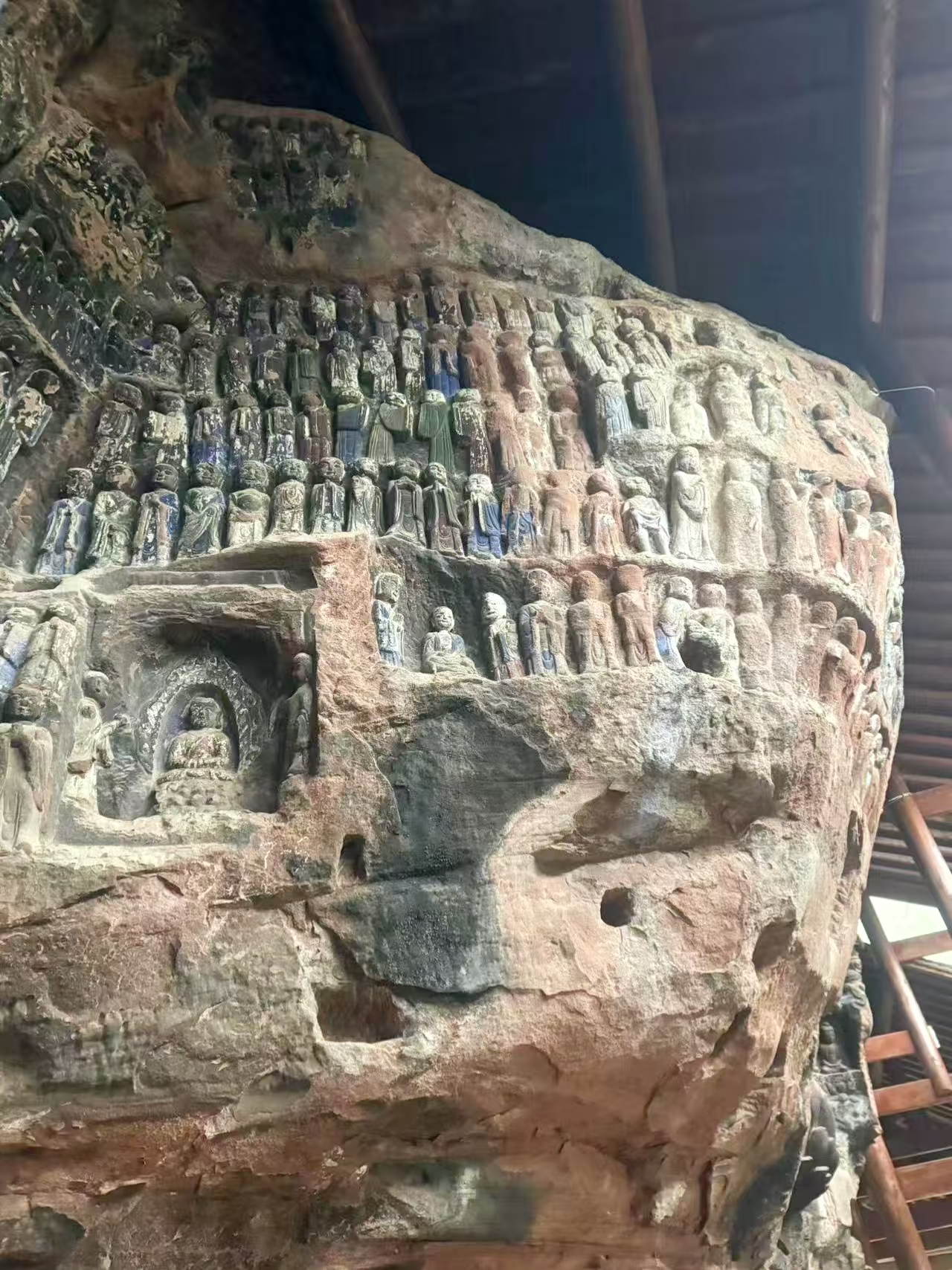 帮父亲记录药师岩的一天