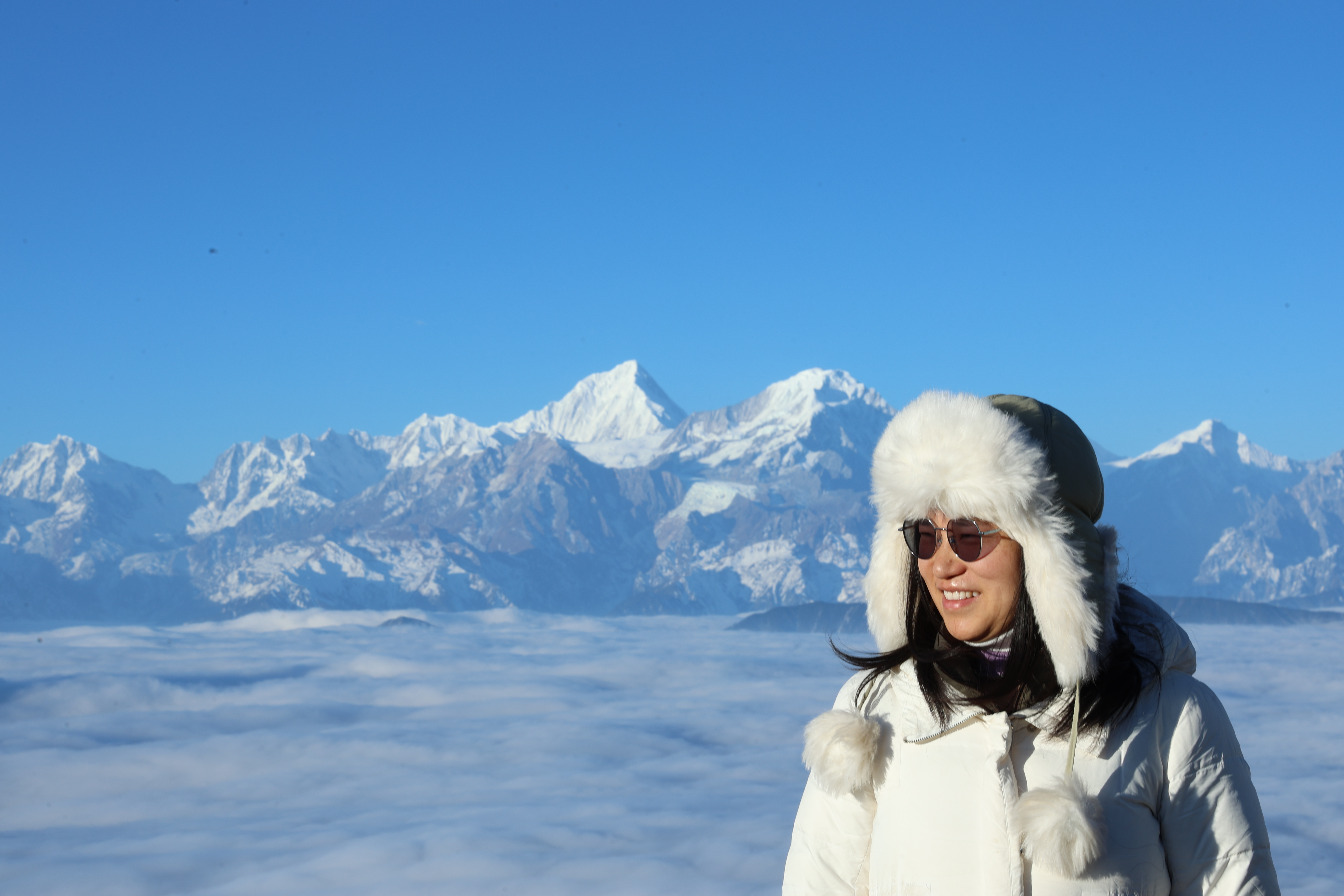 川西雪山巡礼—阳光下视觉盛宴