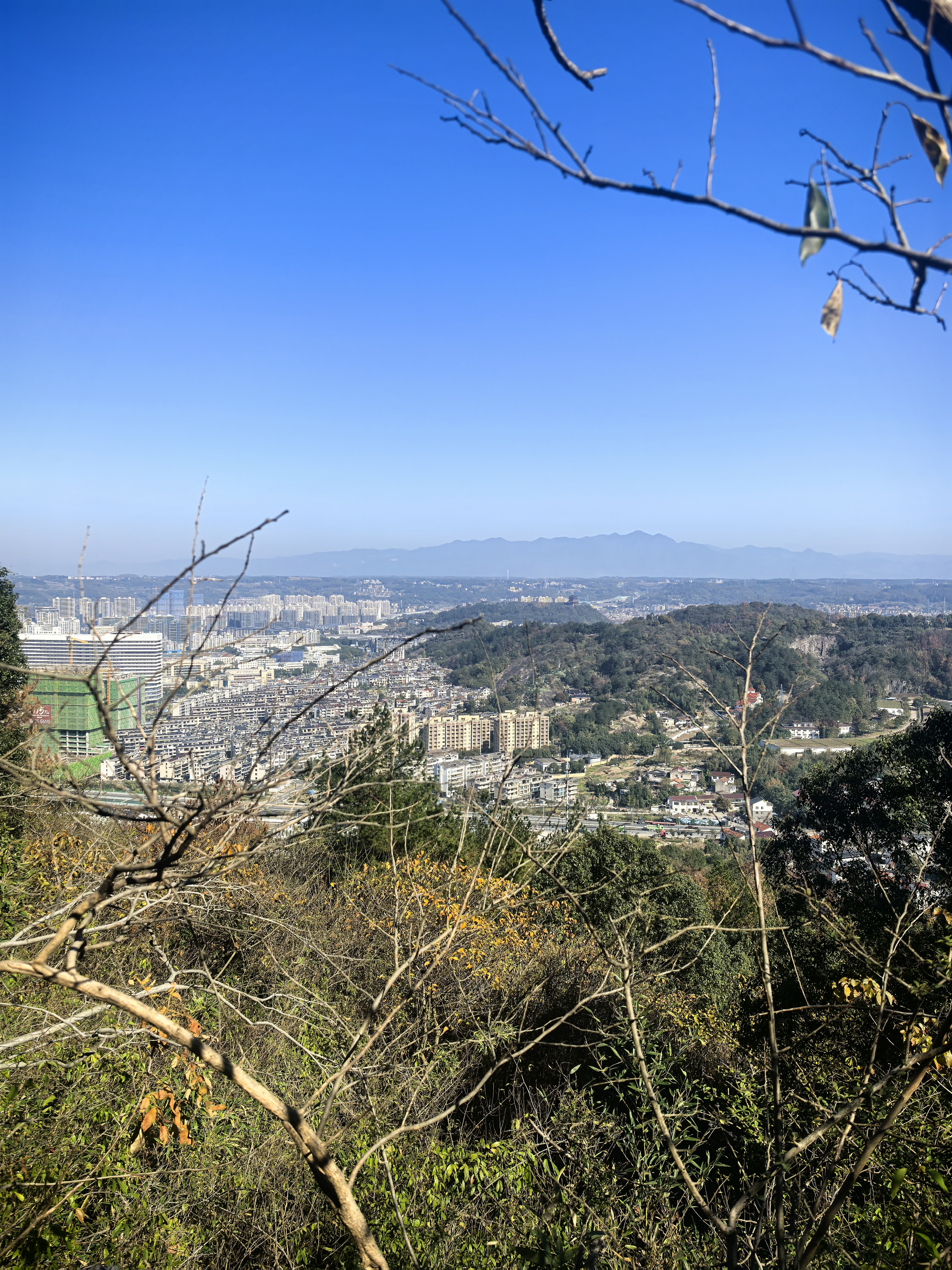 山野攀行百丈岩~险些迷失方向