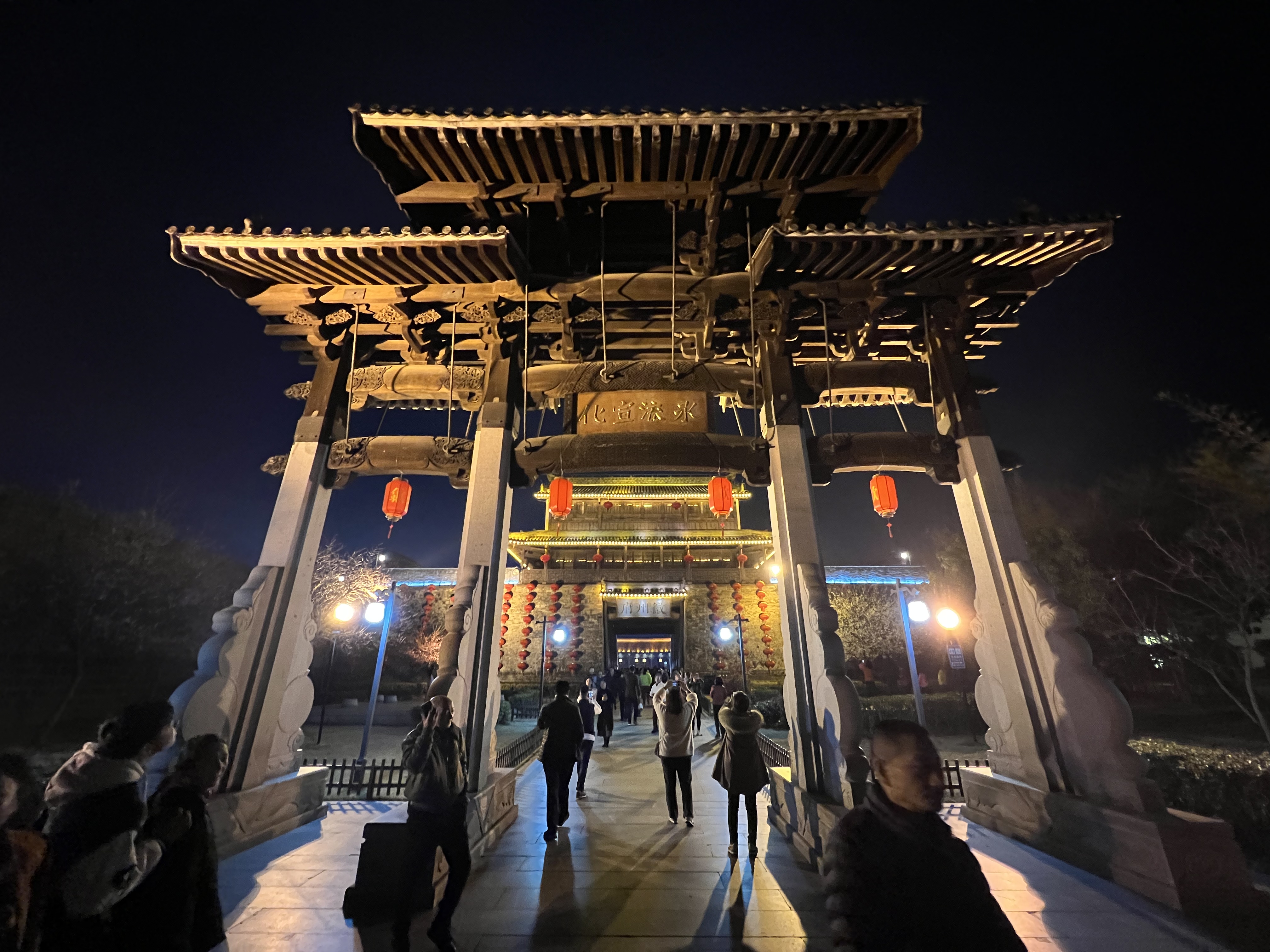 春盈歙县兴盛地,福满徽州浪漫天