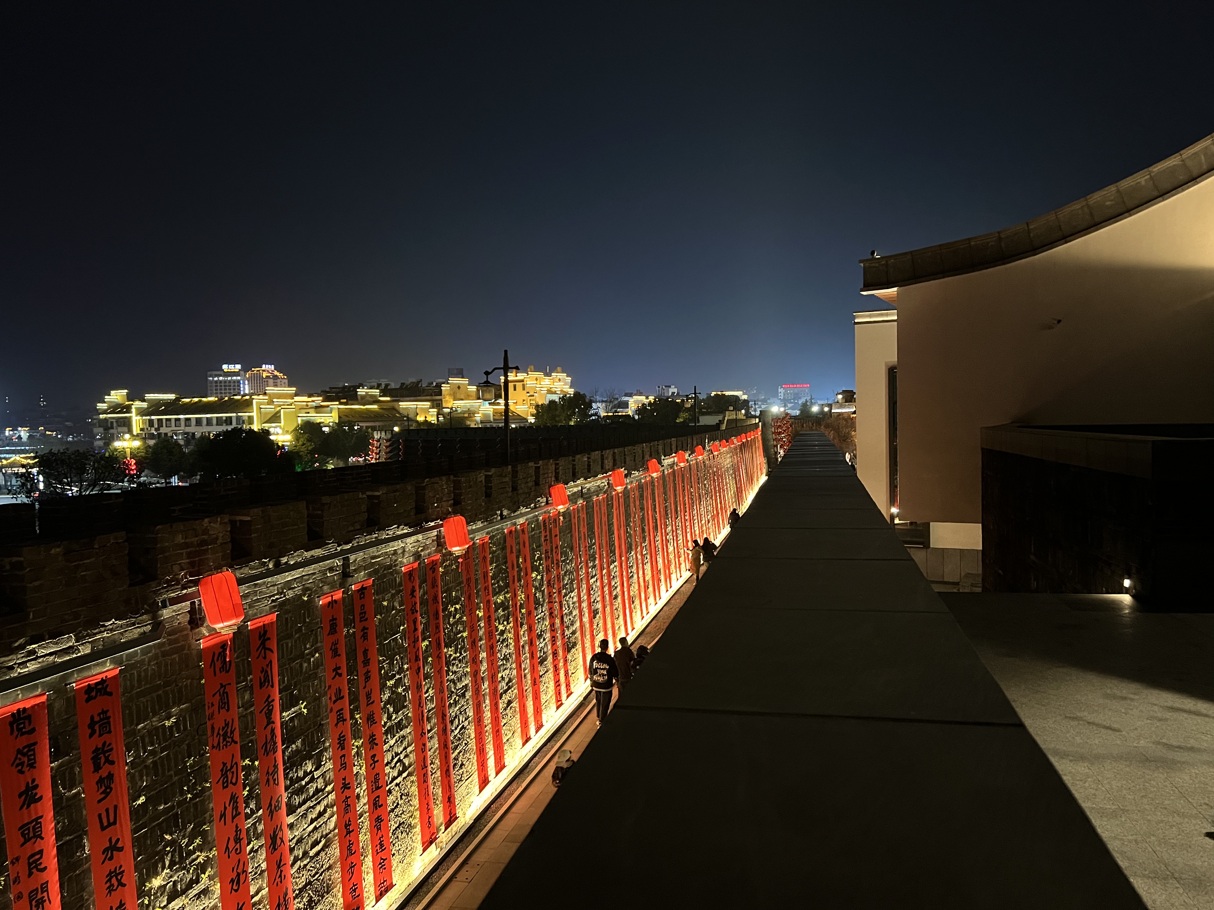 春盈歙县兴盛地,福满徽州浪漫天