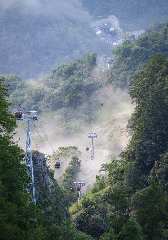 周末出逃:一次光雾山徒步 一次山中避暑