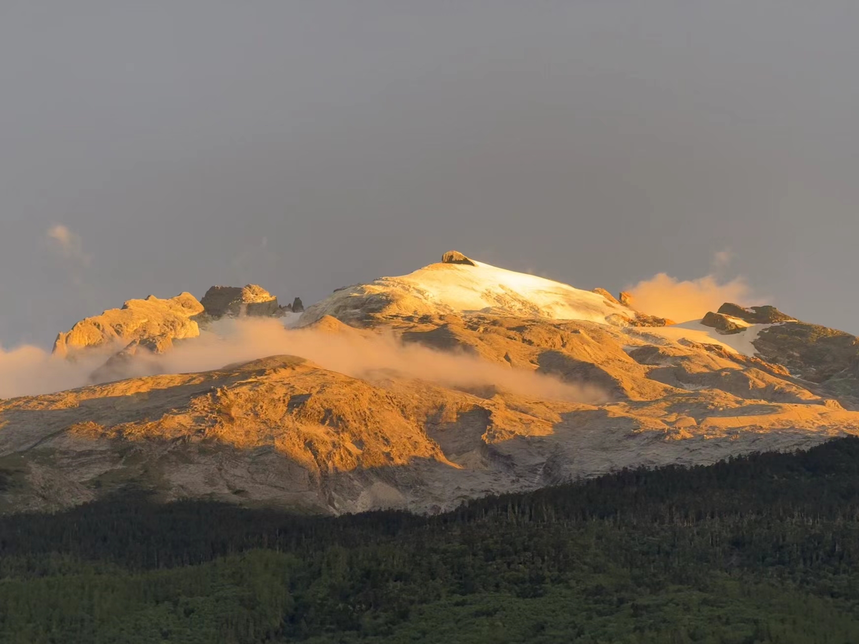 逐梦雪山之巅(5396米)——2024年9月12日-14日哈巴雪山巡山记