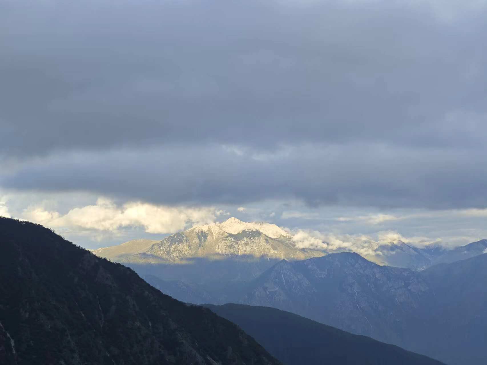 逐梦雪山之巅(5396米)——2024年9月12日-14日哈巴雪山巡山记
