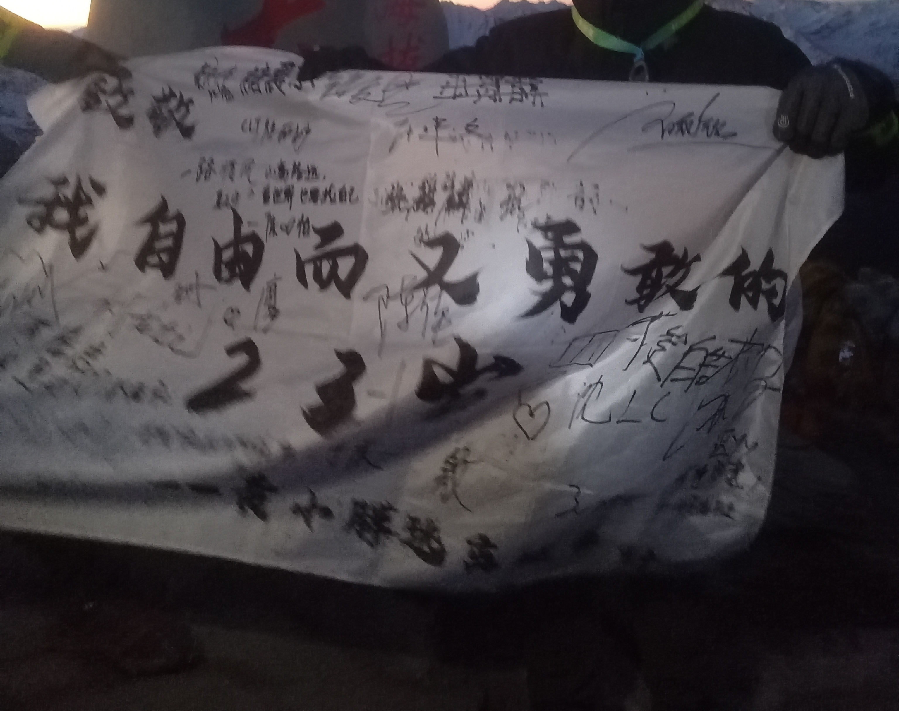 #游侠报道#一人一包一把吉他,看遍世间处处繁华